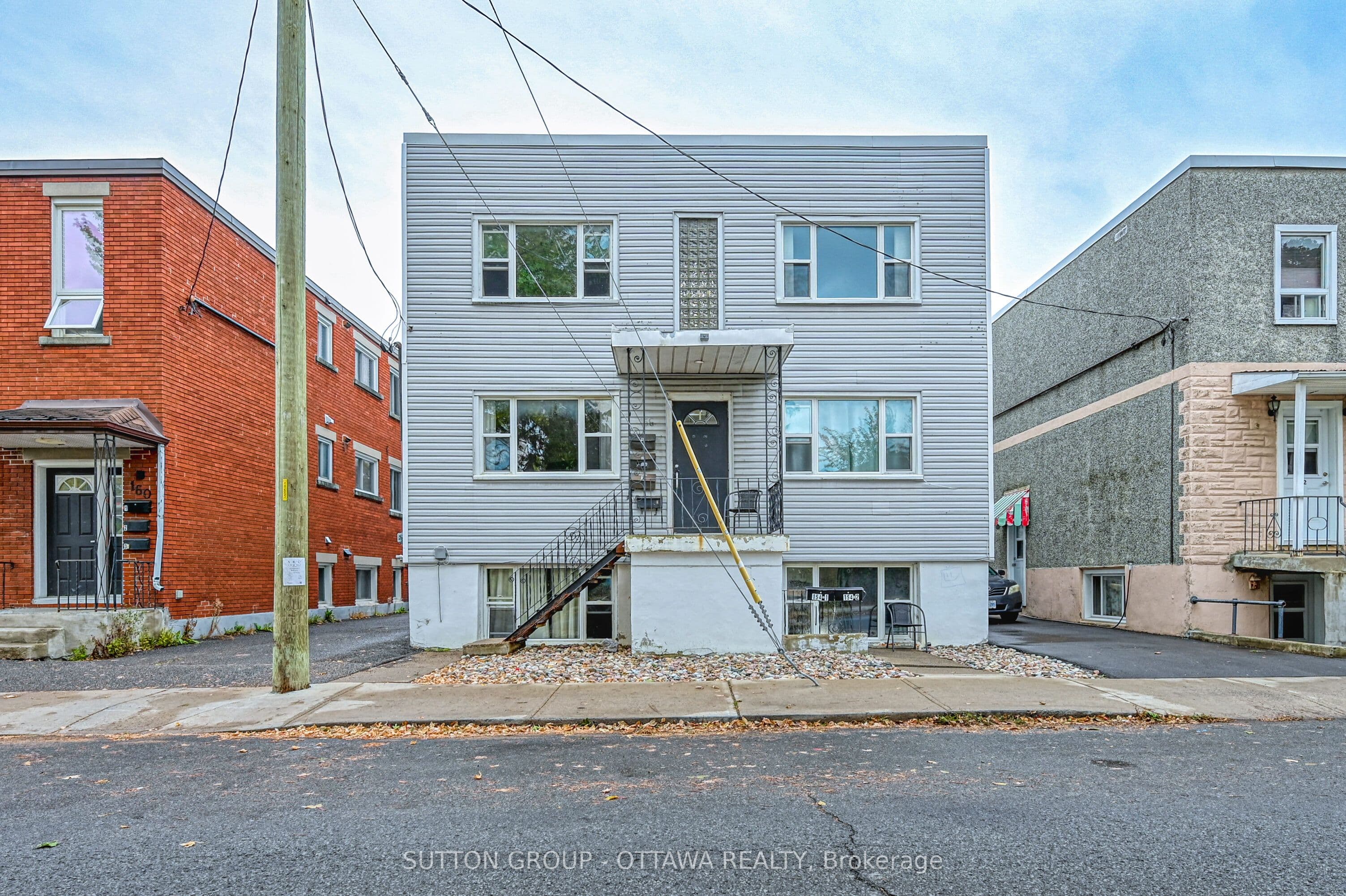 154-156 Dagmar Avenue photo 1
