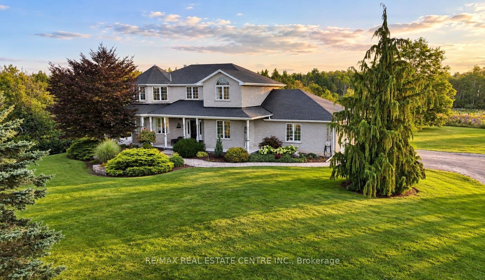 1295 Sheffield Road photo 1