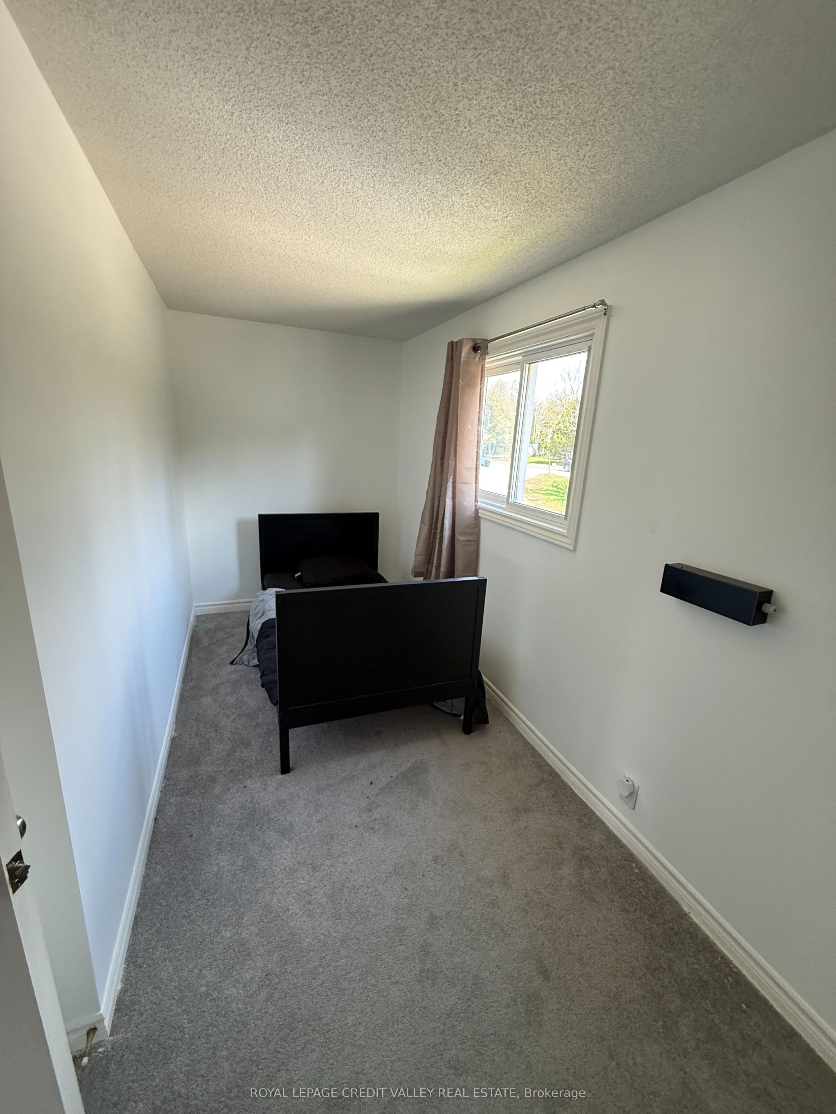 308399 Hockley Road photo 1