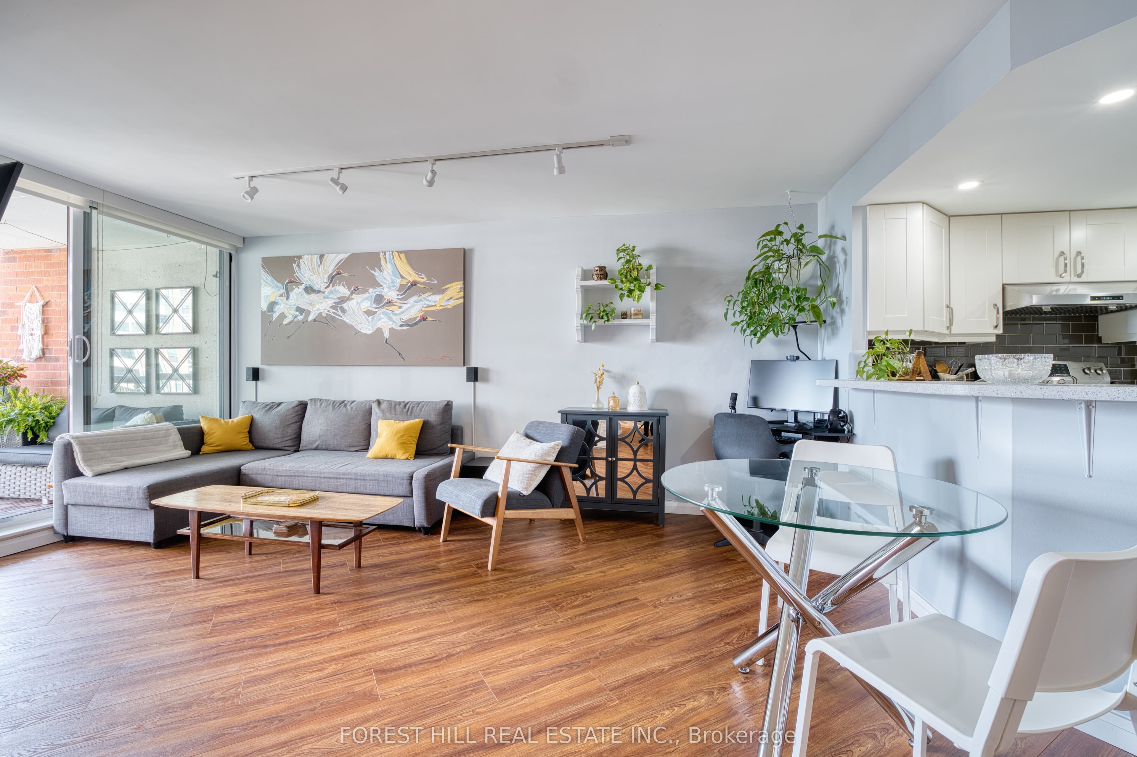 Unit 1904 77 Maitland Place photo 1