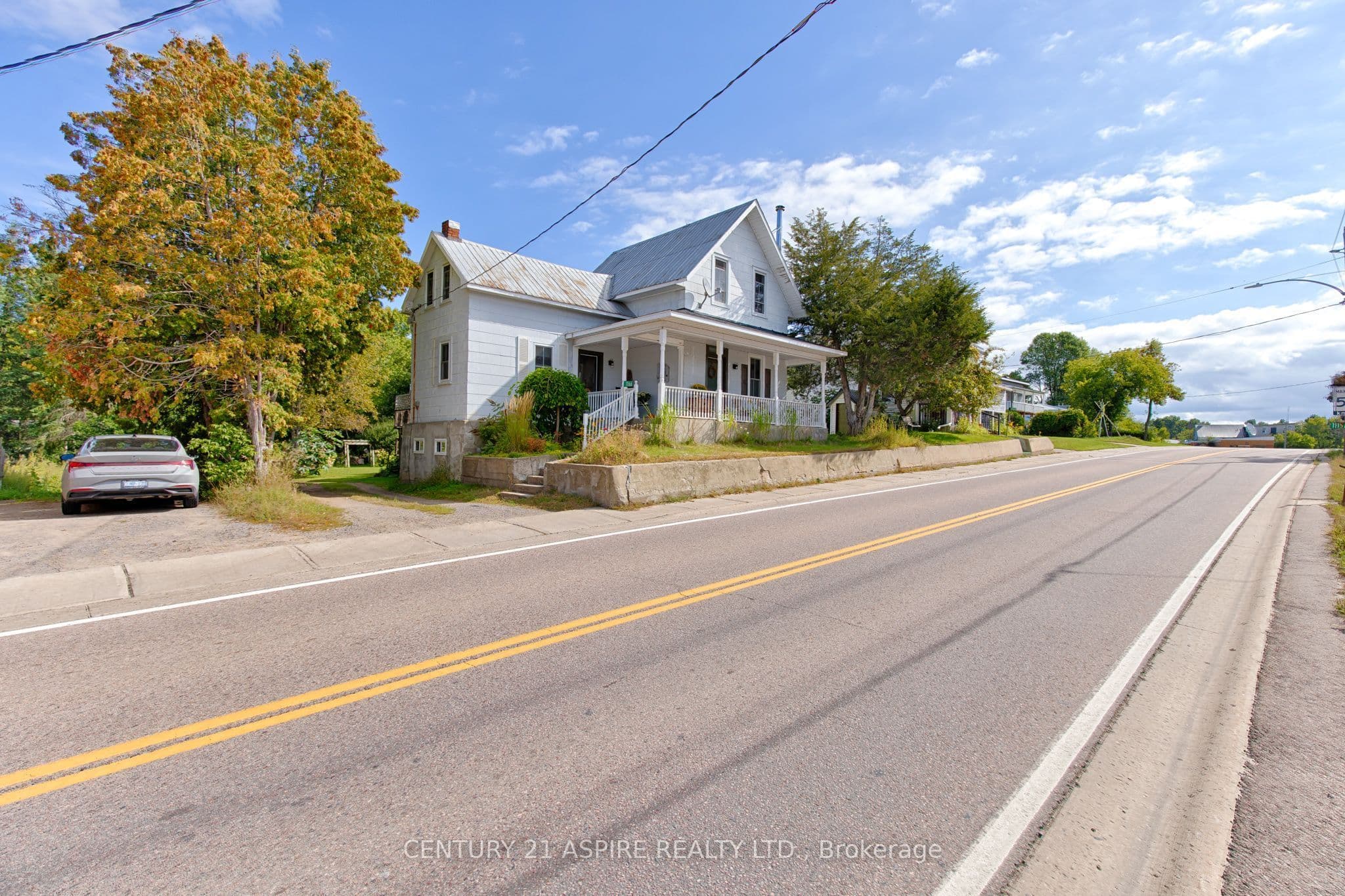 11166 60 Highway photo 1