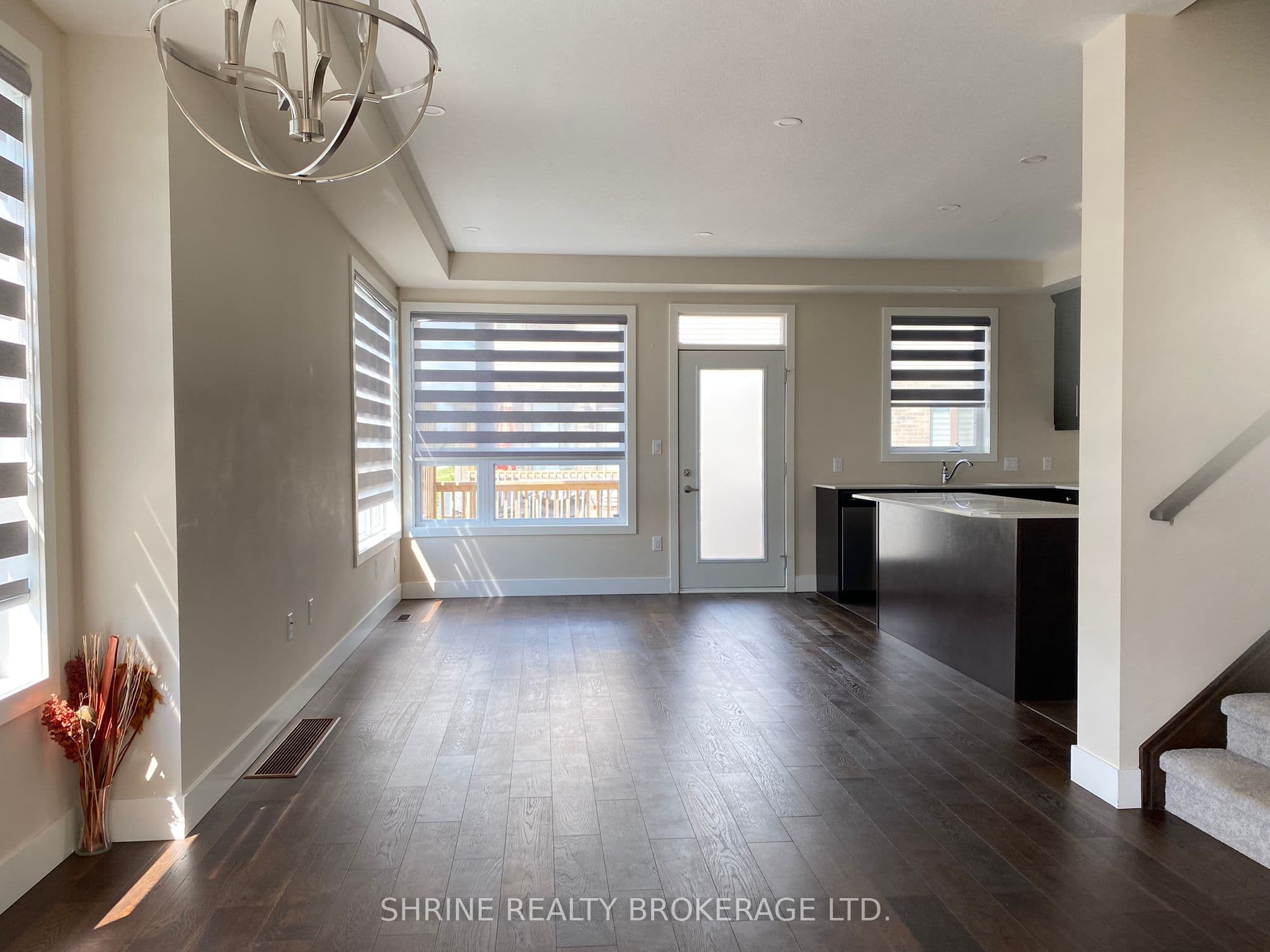 Unit 117 1960 Dalmagarry Road photo 1