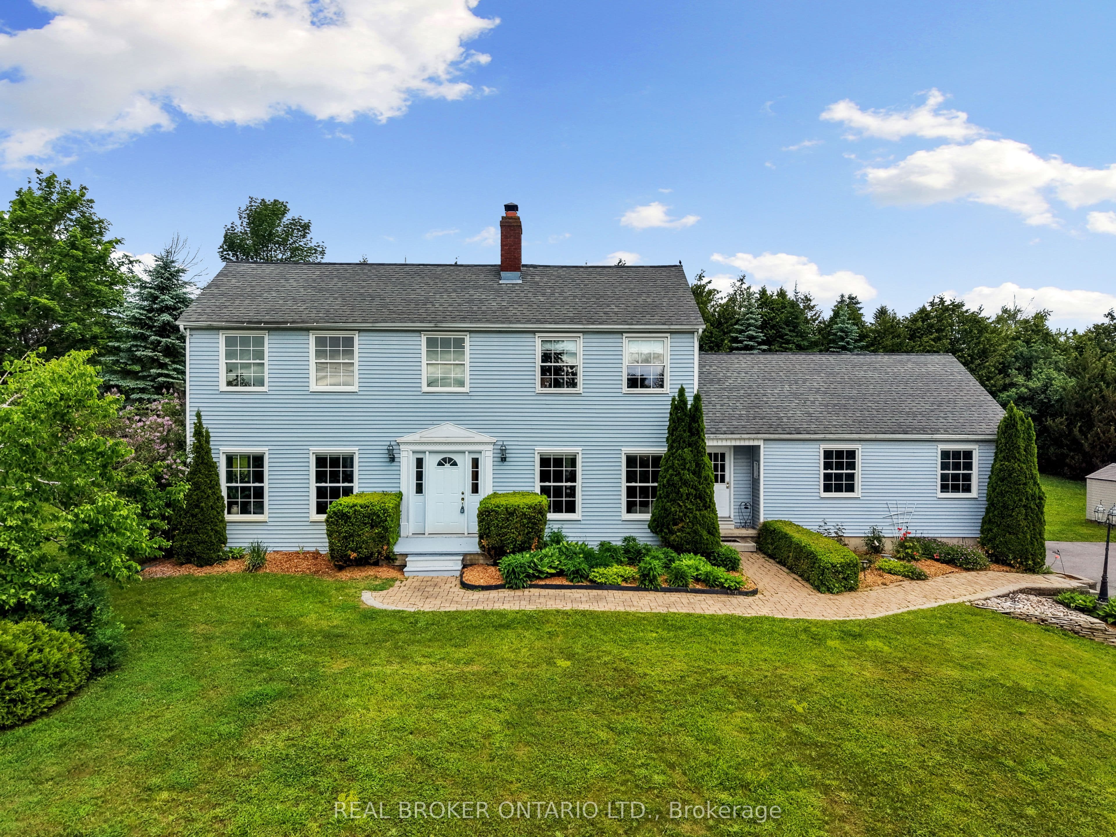 462 Franklin Drive photo 1