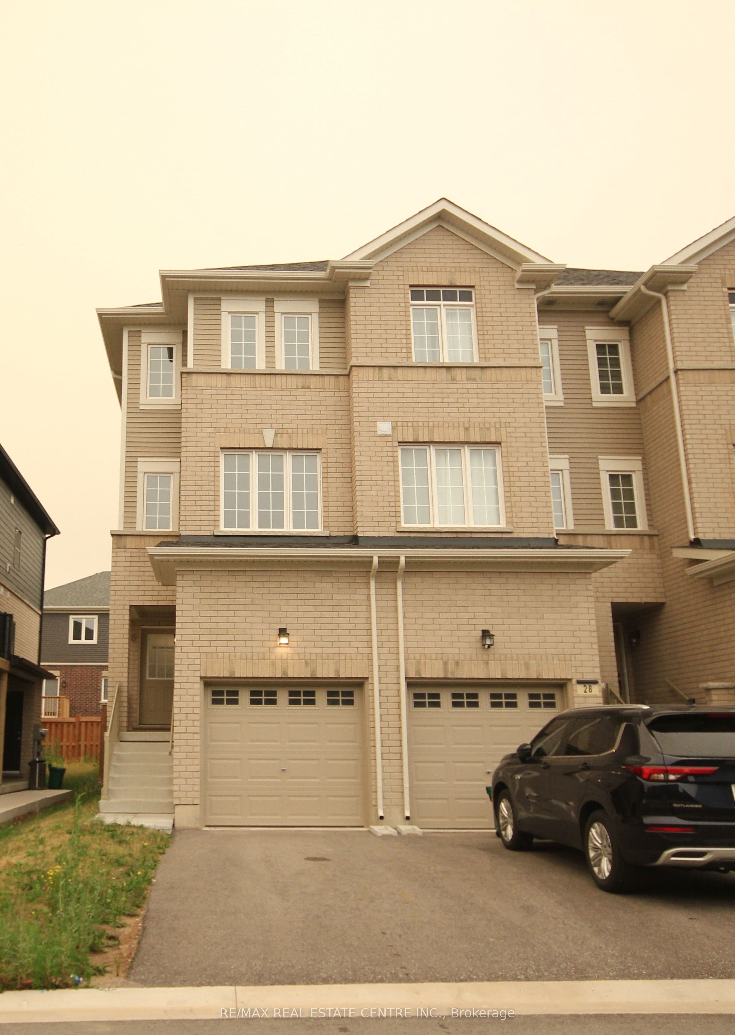 30 Wagon Lane photo 1