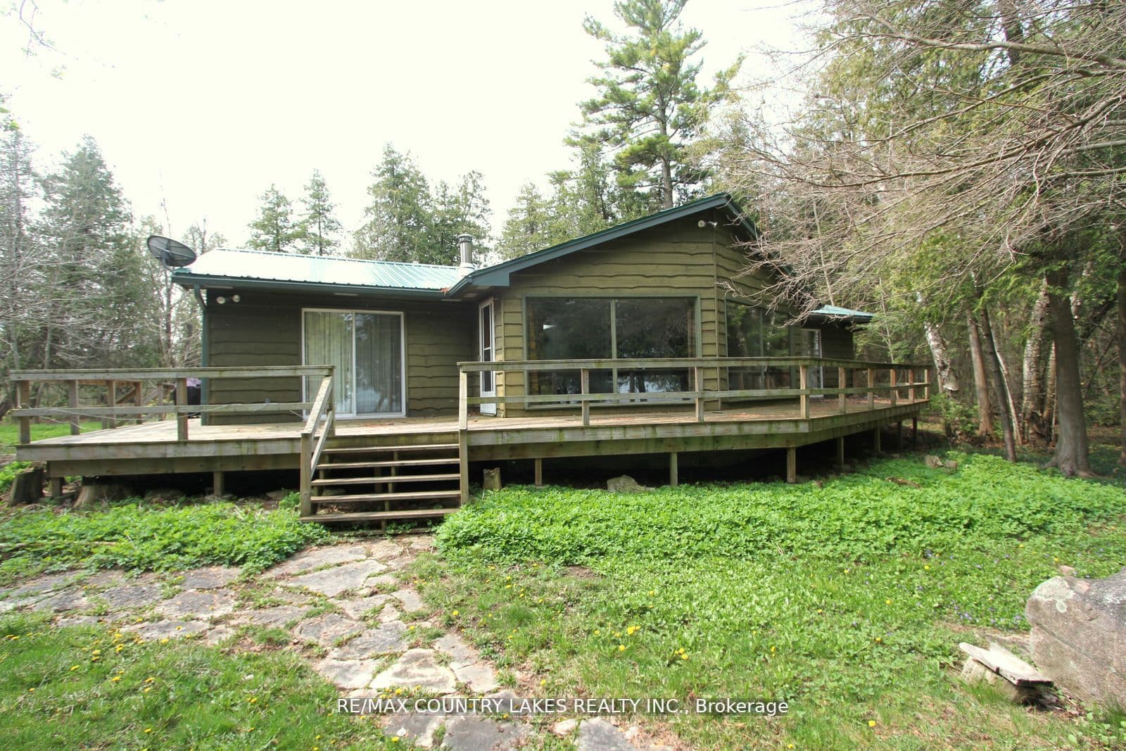 B40440 Shore Road photo 1