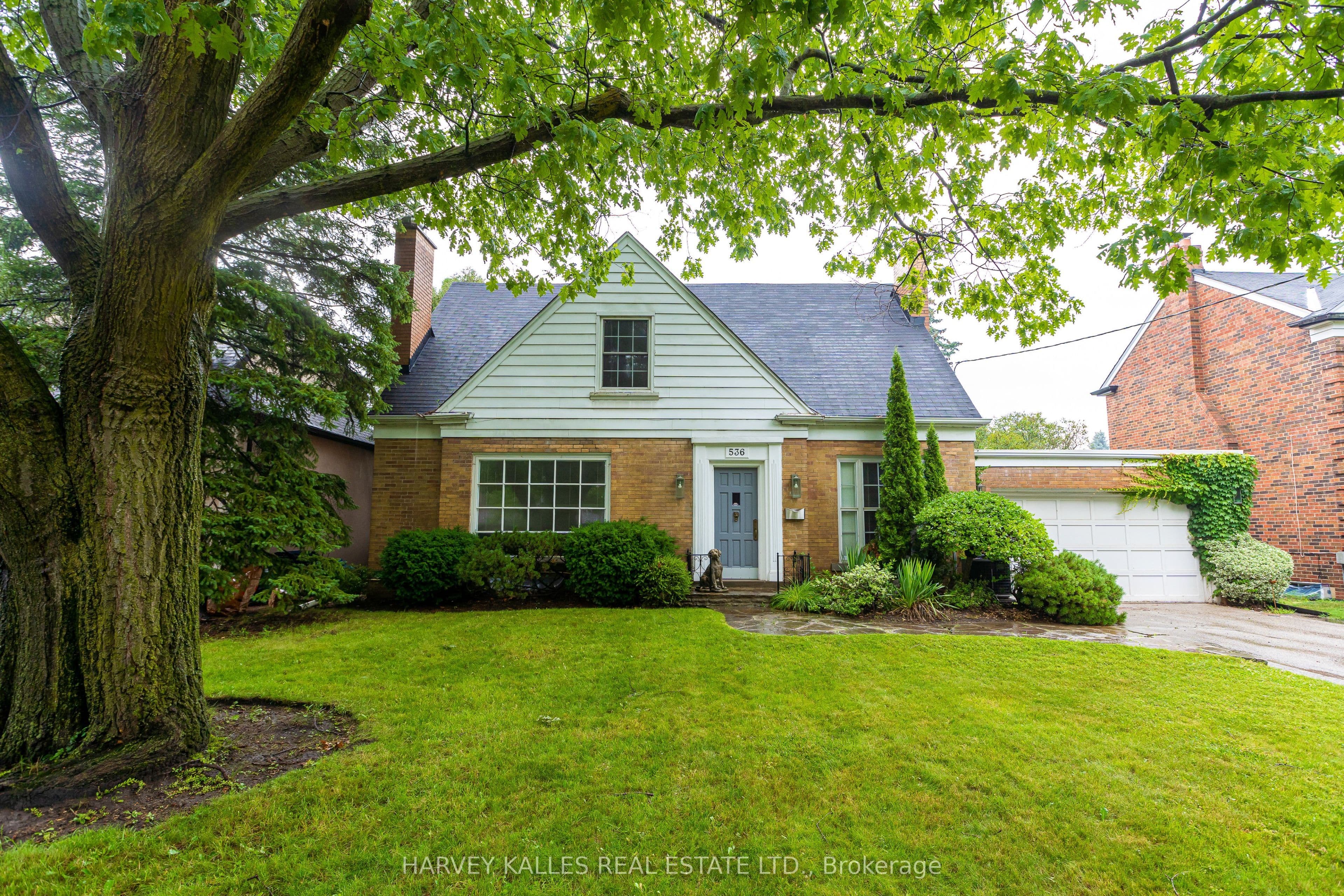 536 Blythwood Road photo 1