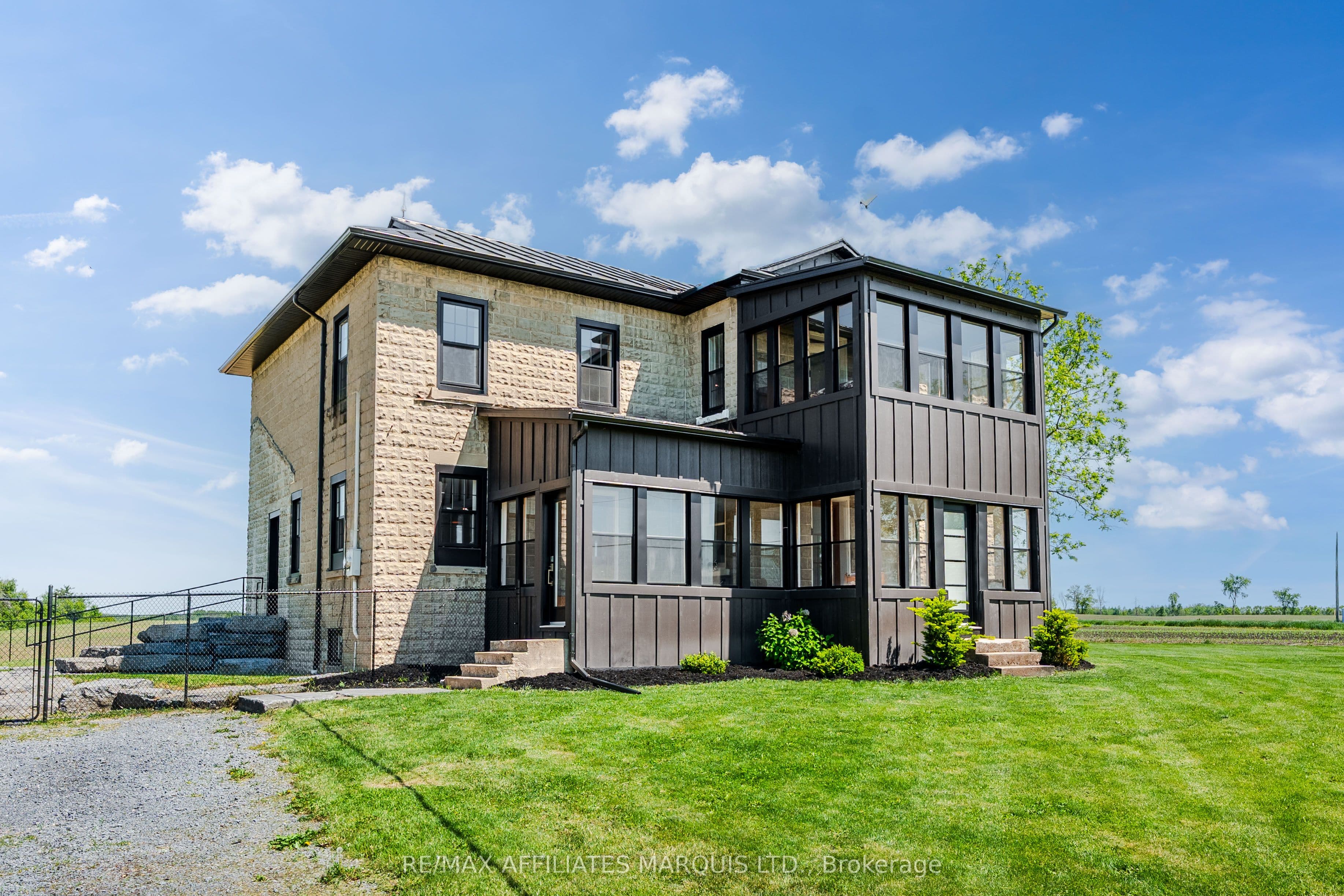 18235 North Branch Road photo 1