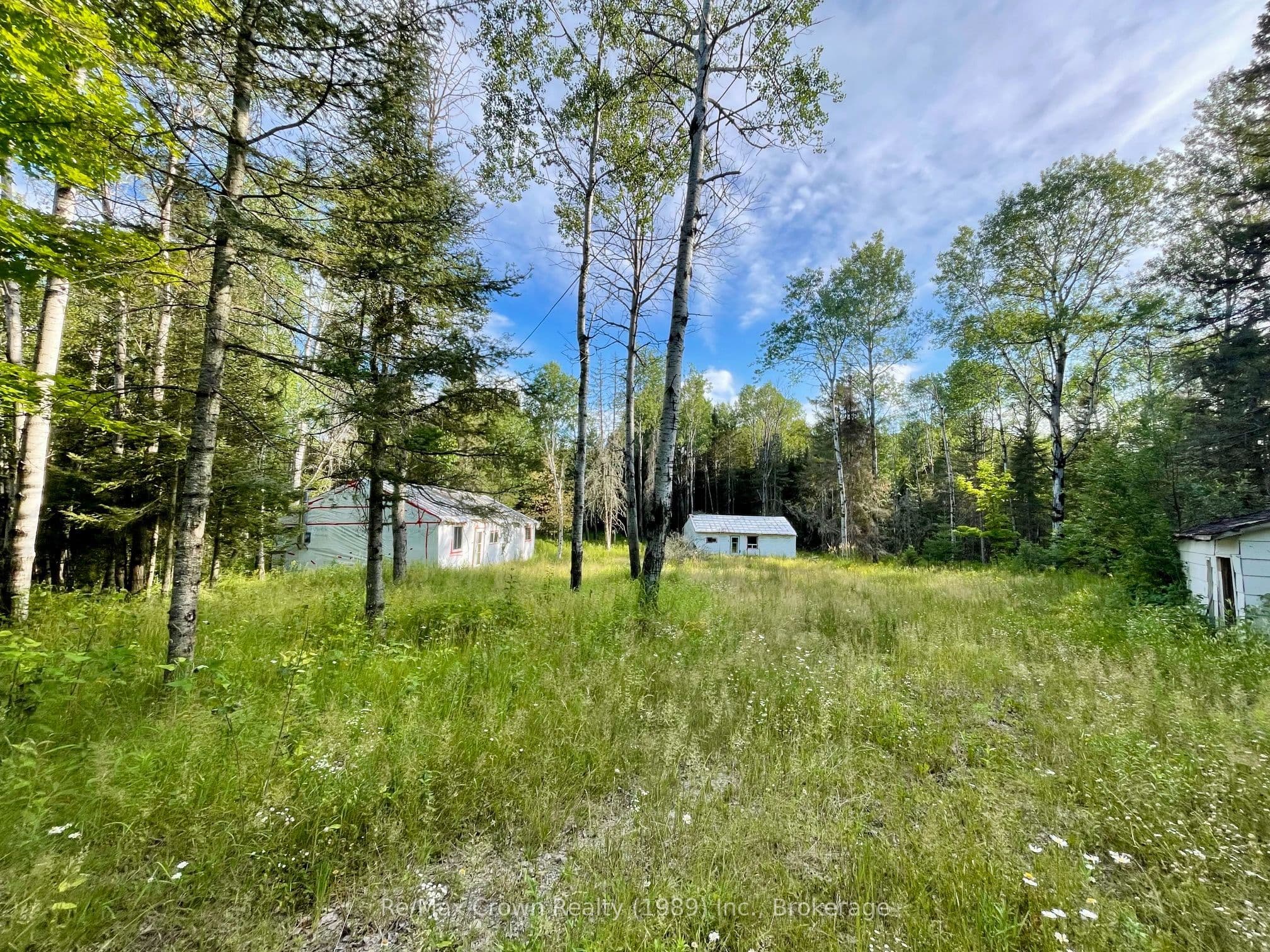 1106 Commanda Lake Road photo 1