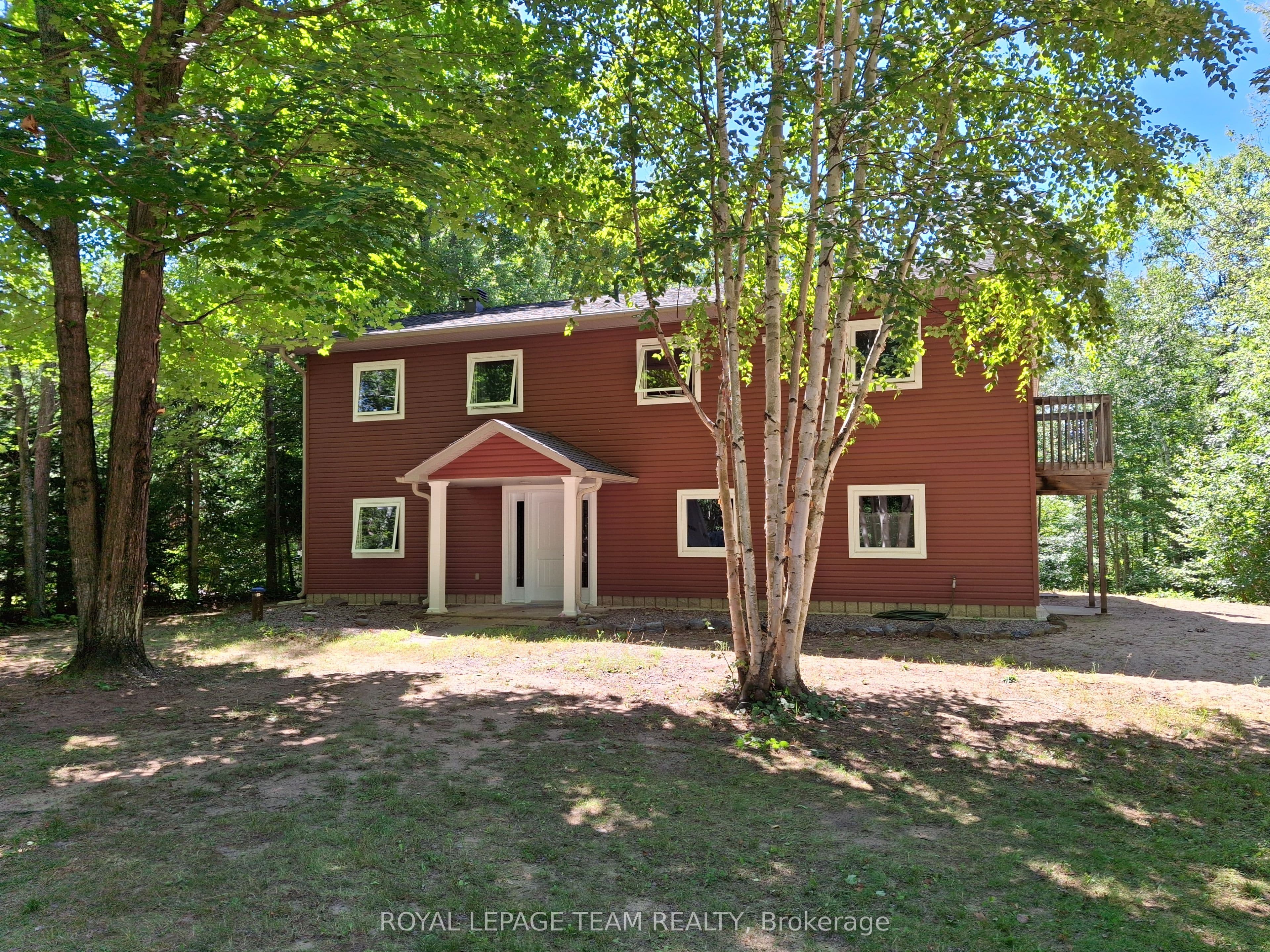 112 Golfers Lane photo 1