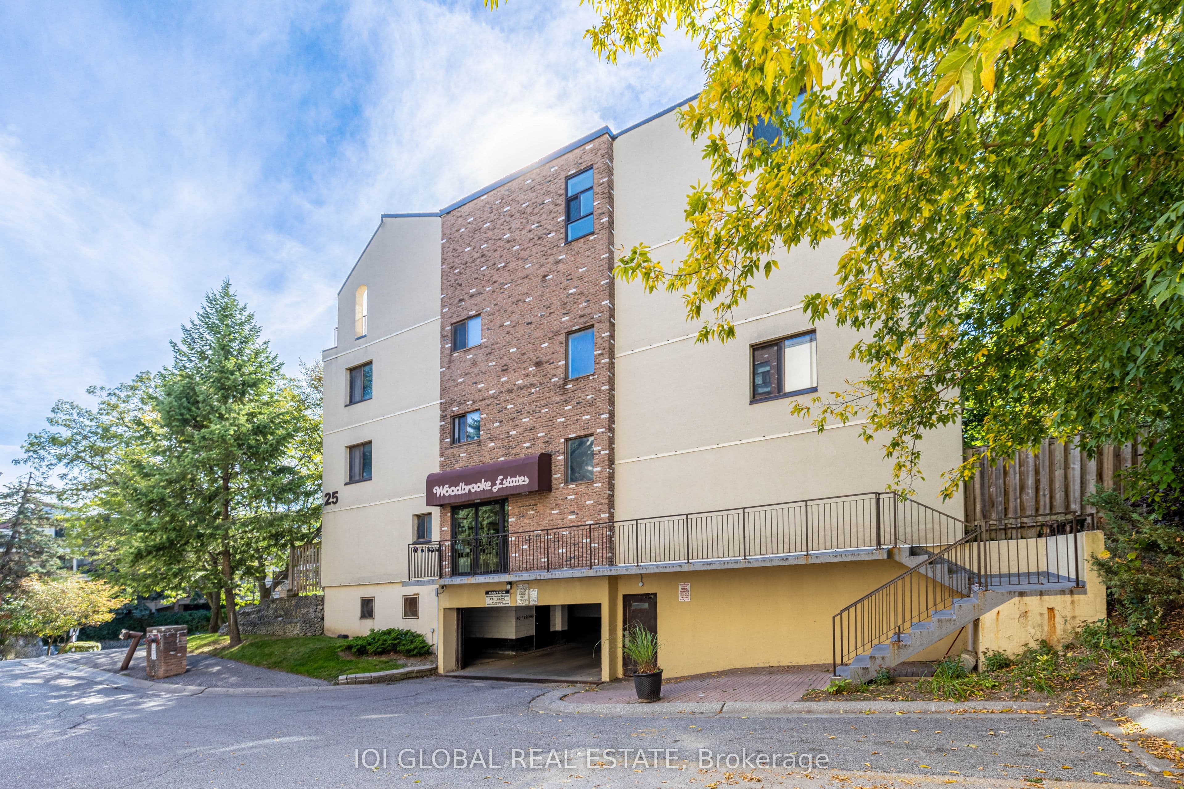 Unit 34 25 Pebble Byway photo 1