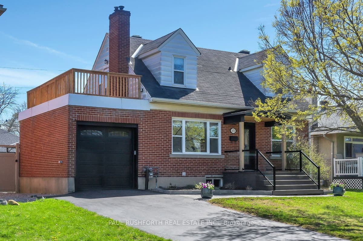 1072 Richard Avenue photo 1