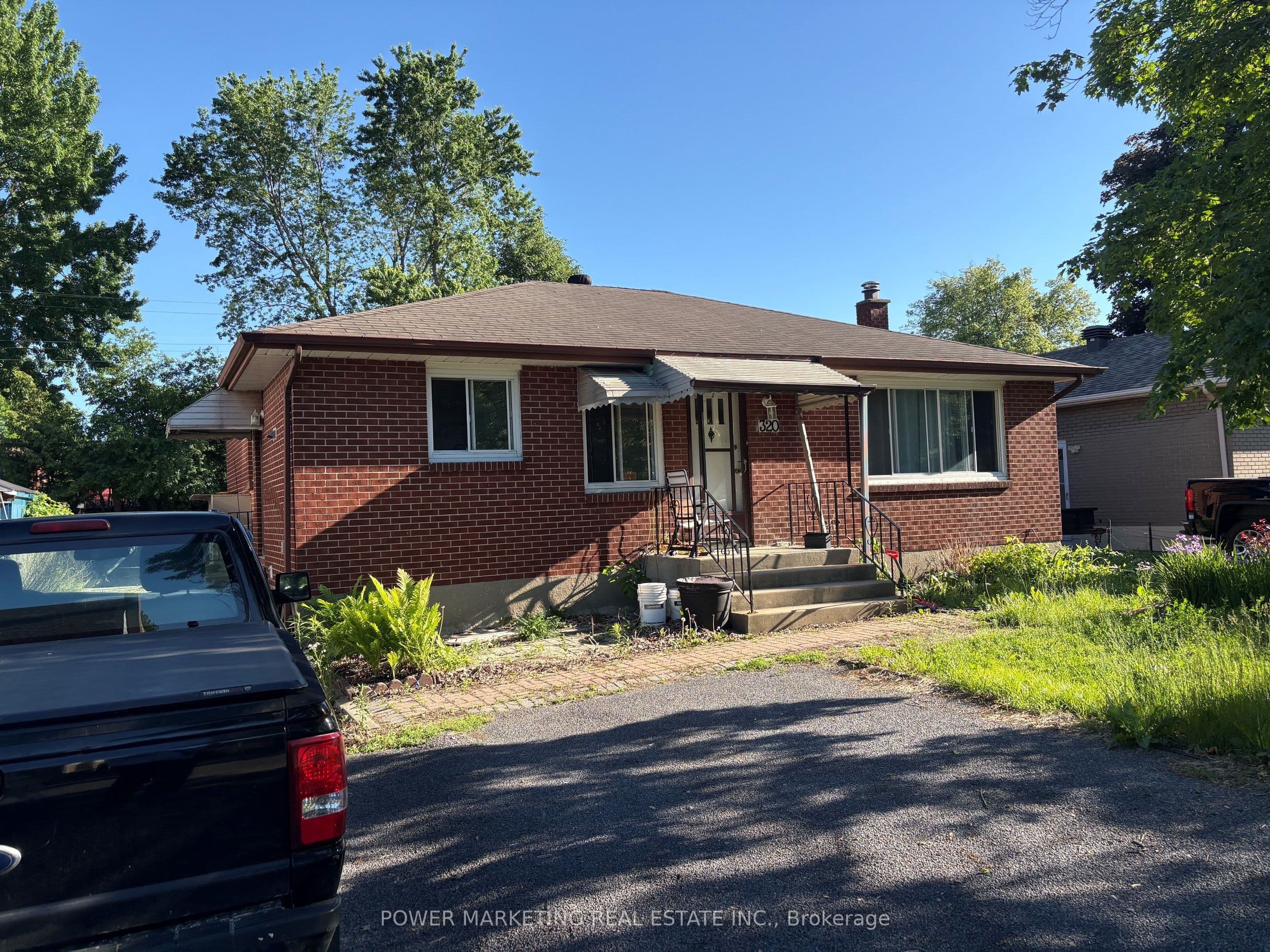 320 Fullerton Avenue photo 1