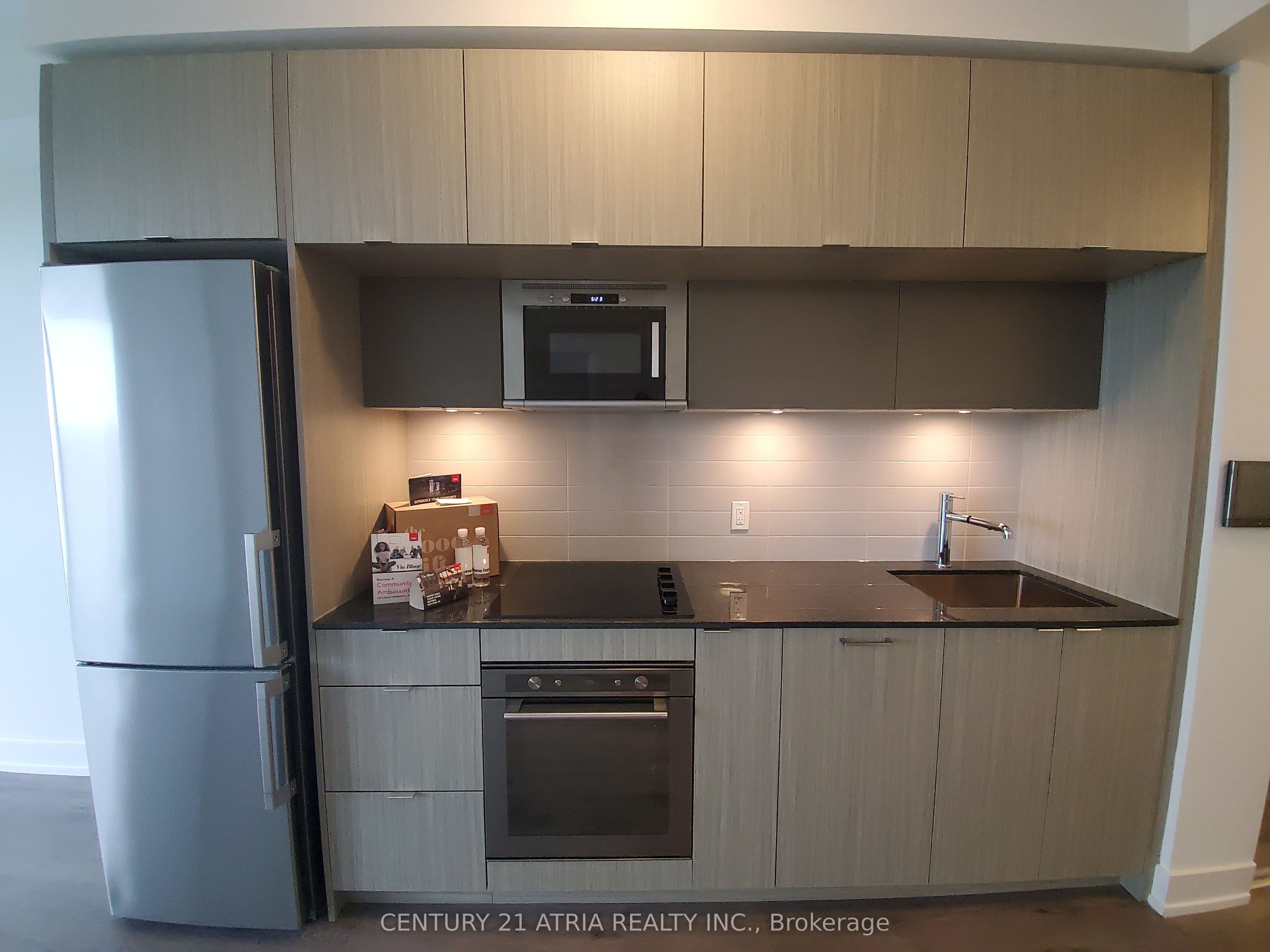 Unit 2206 575 Bloor Street photo 1