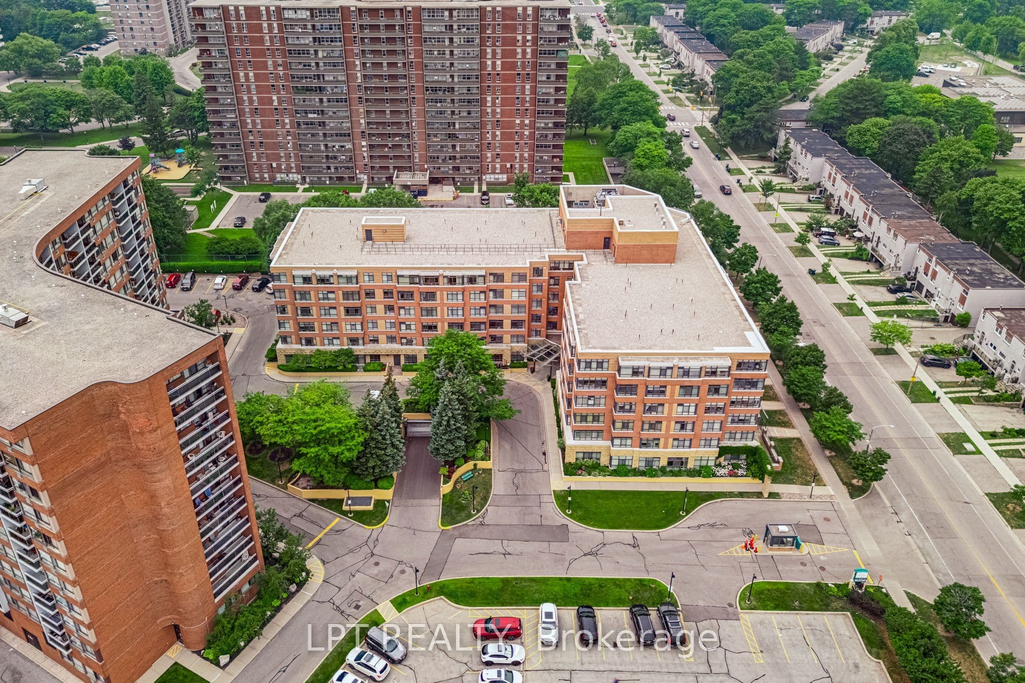 Unit 216 115 Bonis Avenue photo 1