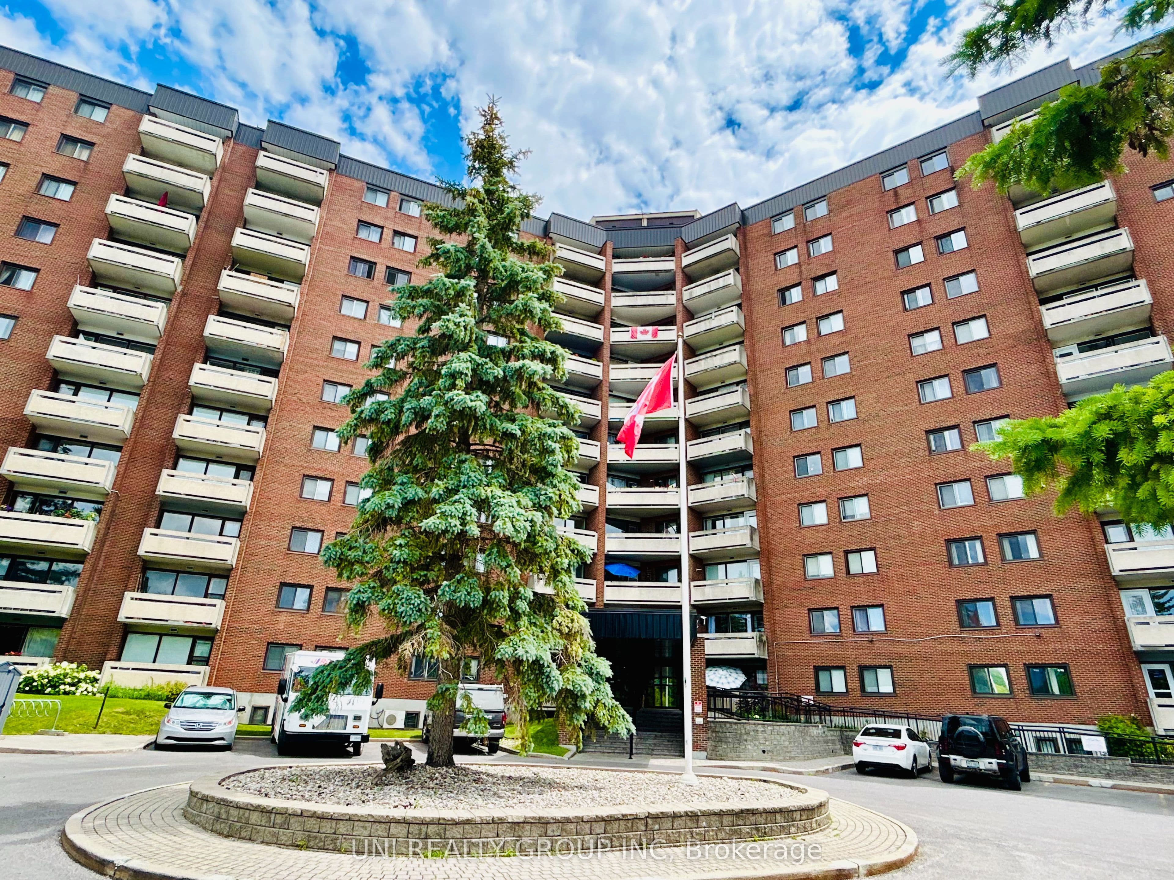 Unit 417 3100 CARLING Avenue photo 1