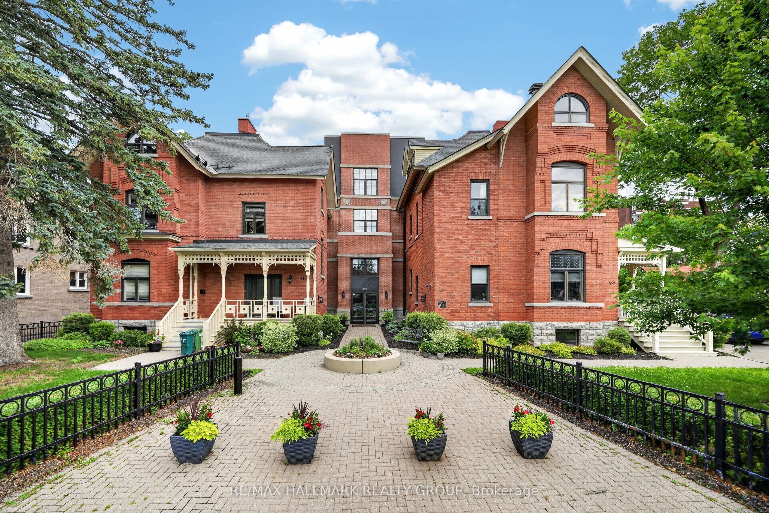 Unit 101 419 Laurier Avenue photo 1