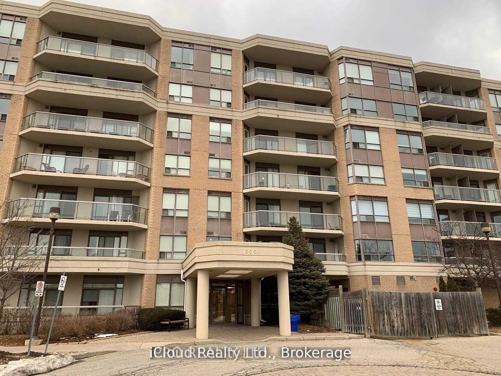 Unit 207 300 Ray Lawson Boulevard photo 1