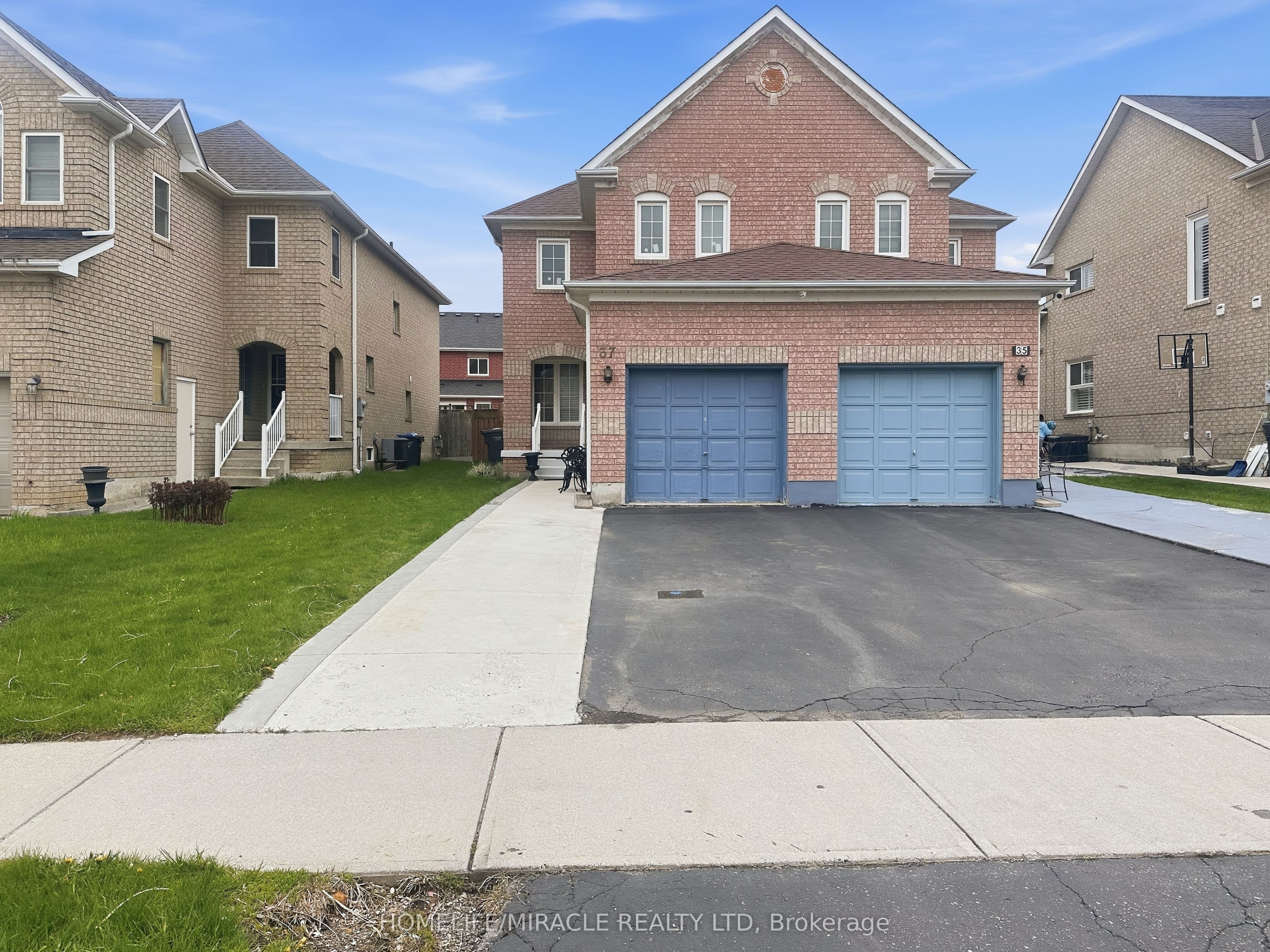 37 Prairie Rose Circle photo 1