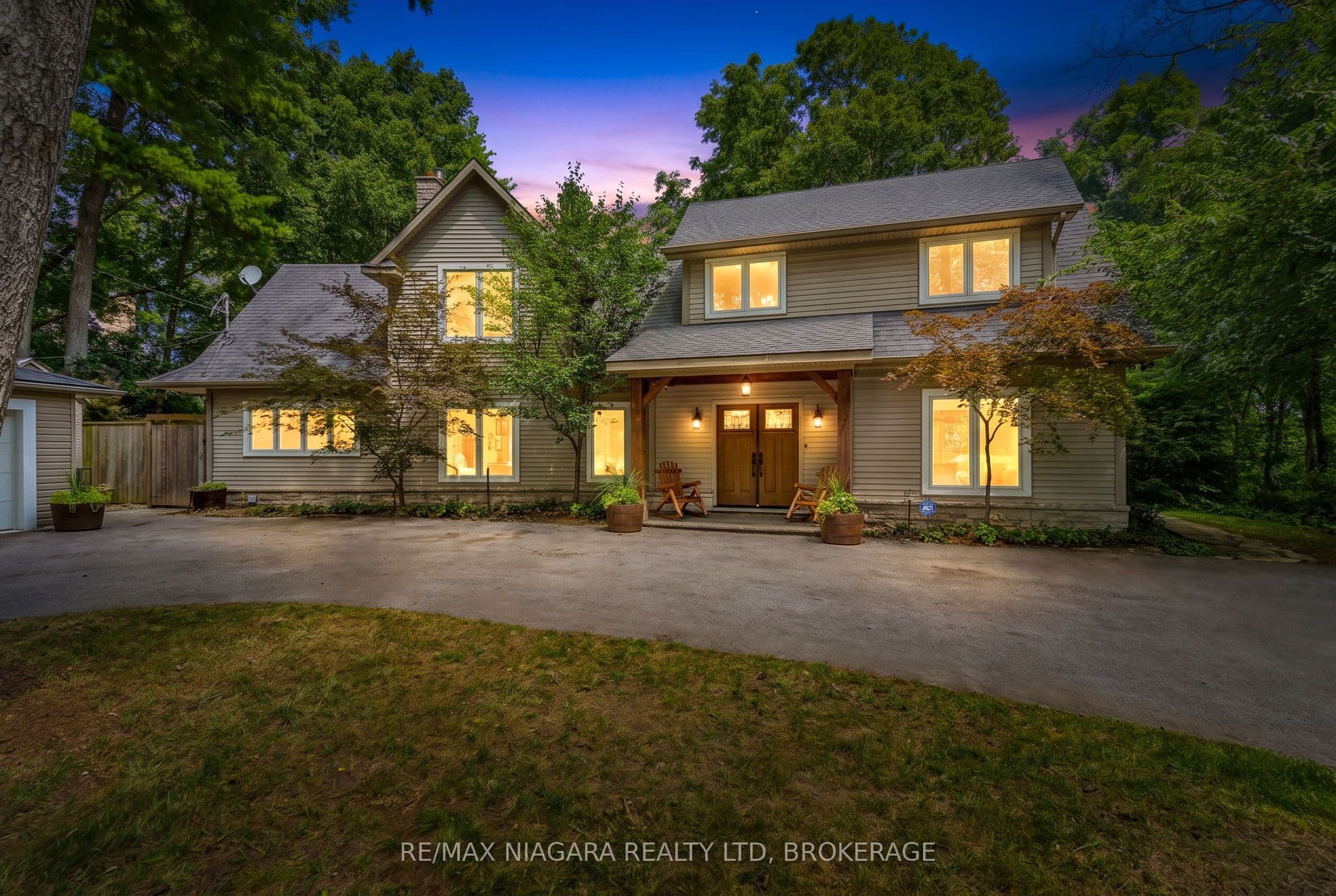 429 Ridge Road photo 1