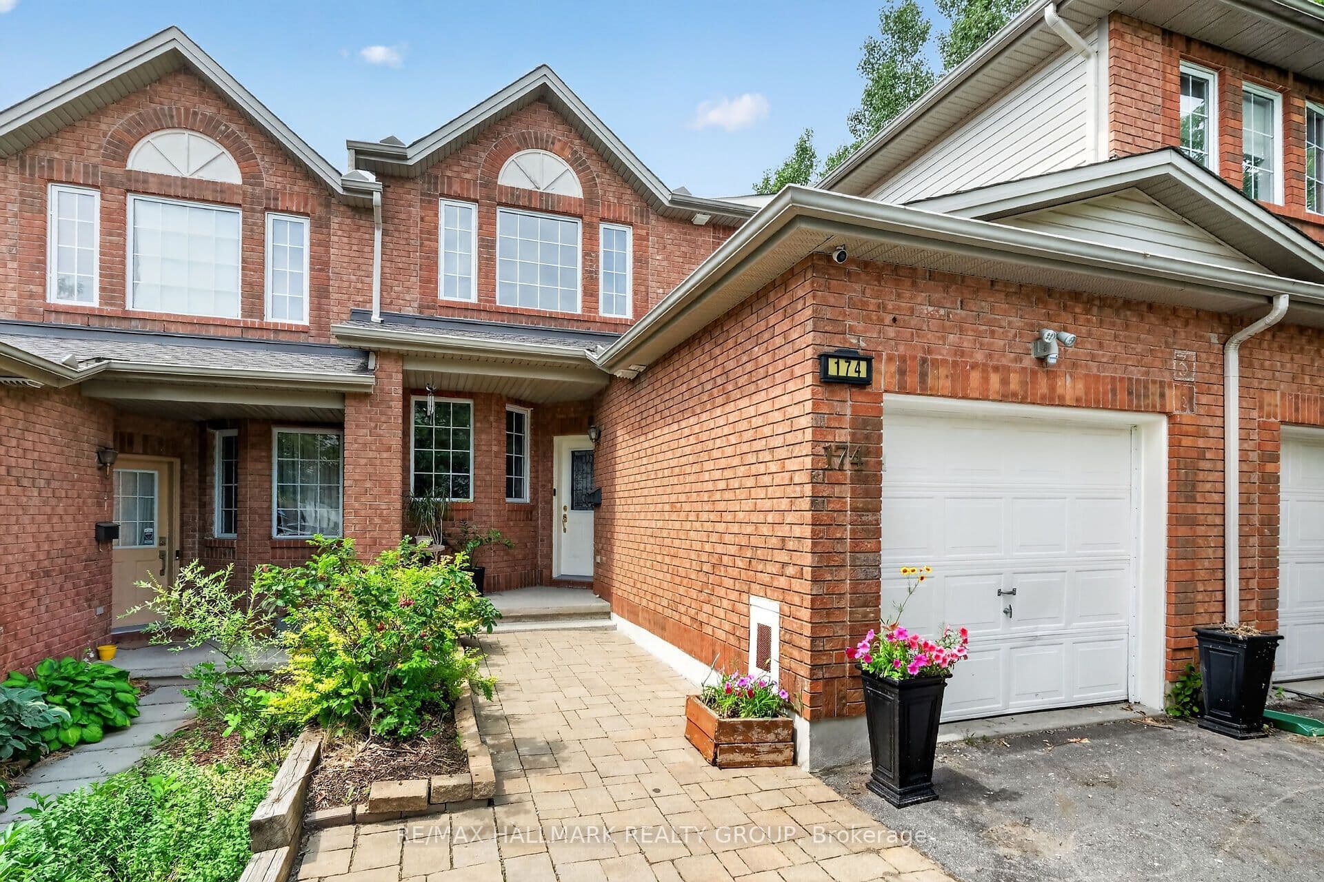 174 Carwood Circle photo 1