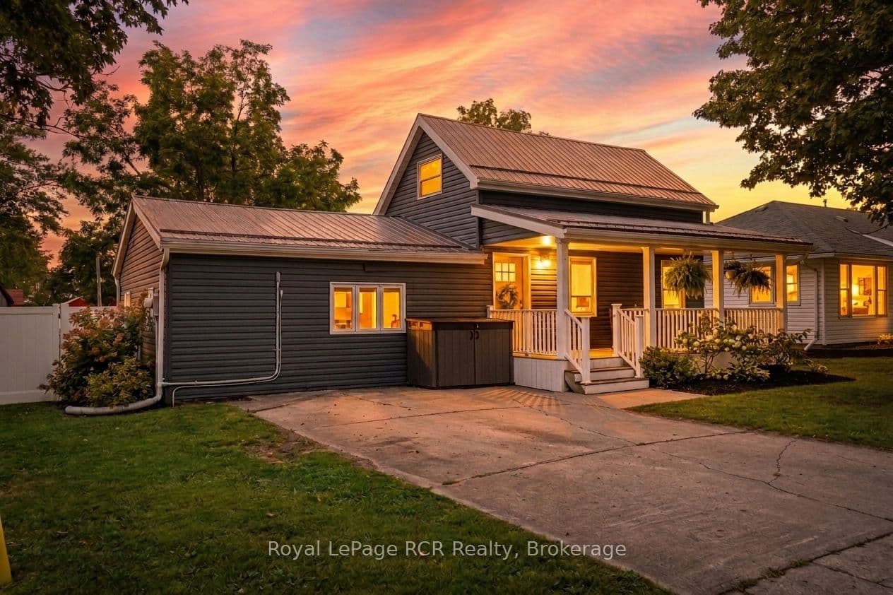 210 King Street photo 1