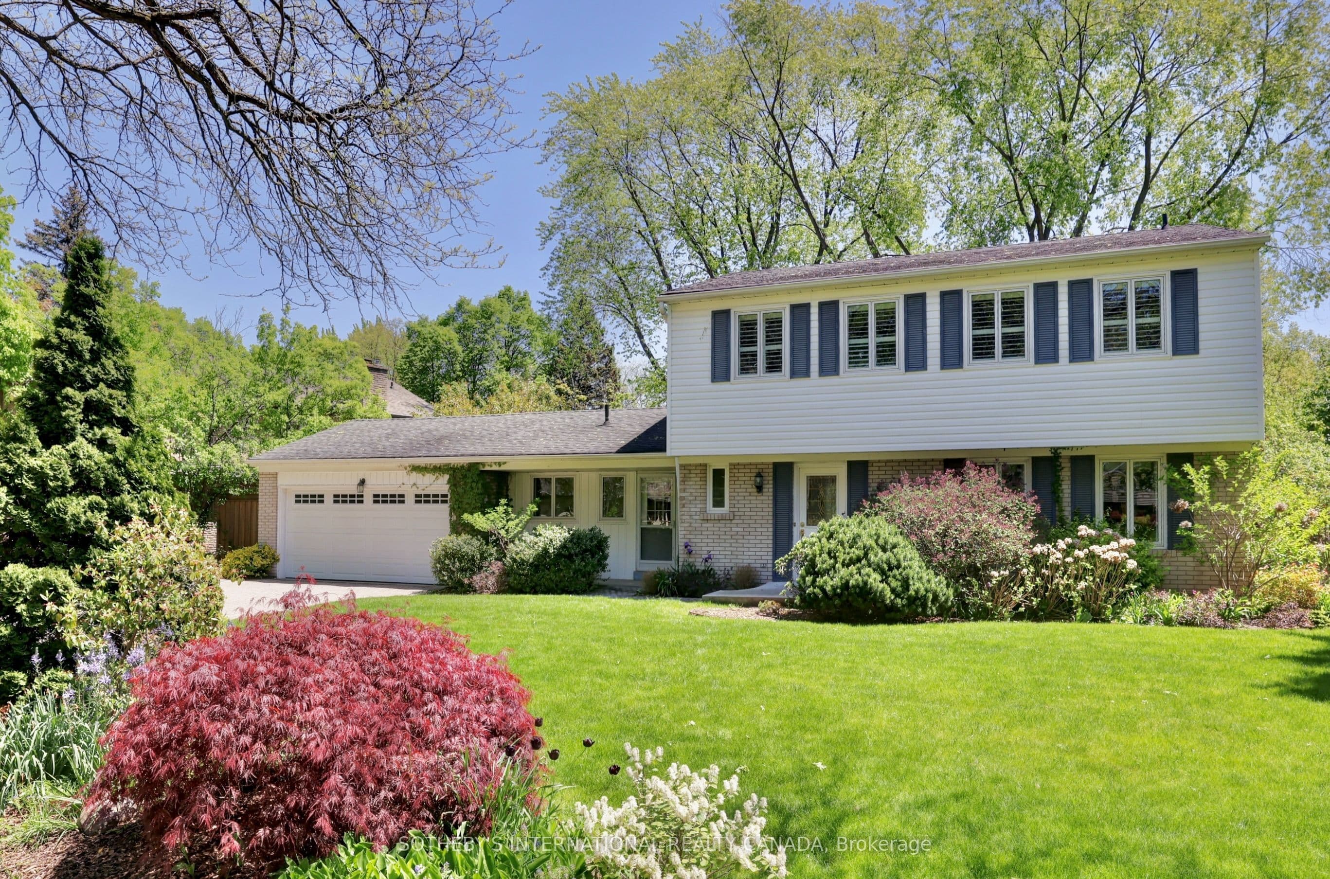 1050 Caldwell Avenue photo 1