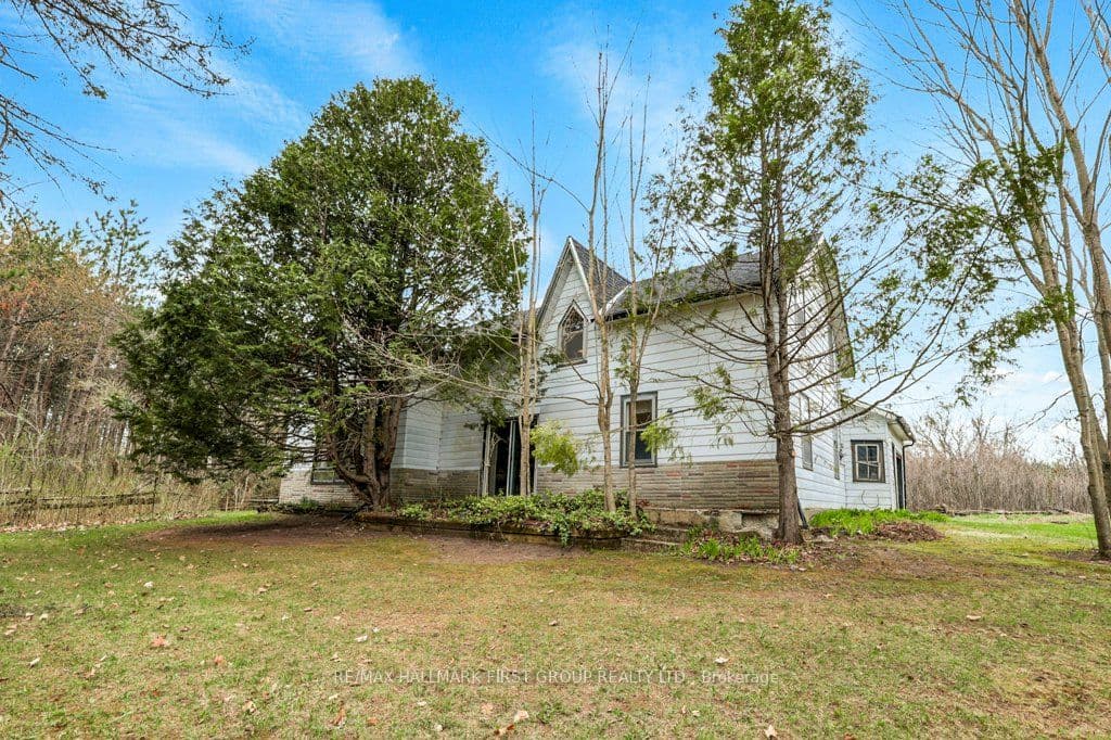 324 Thomasburg Road photo 1