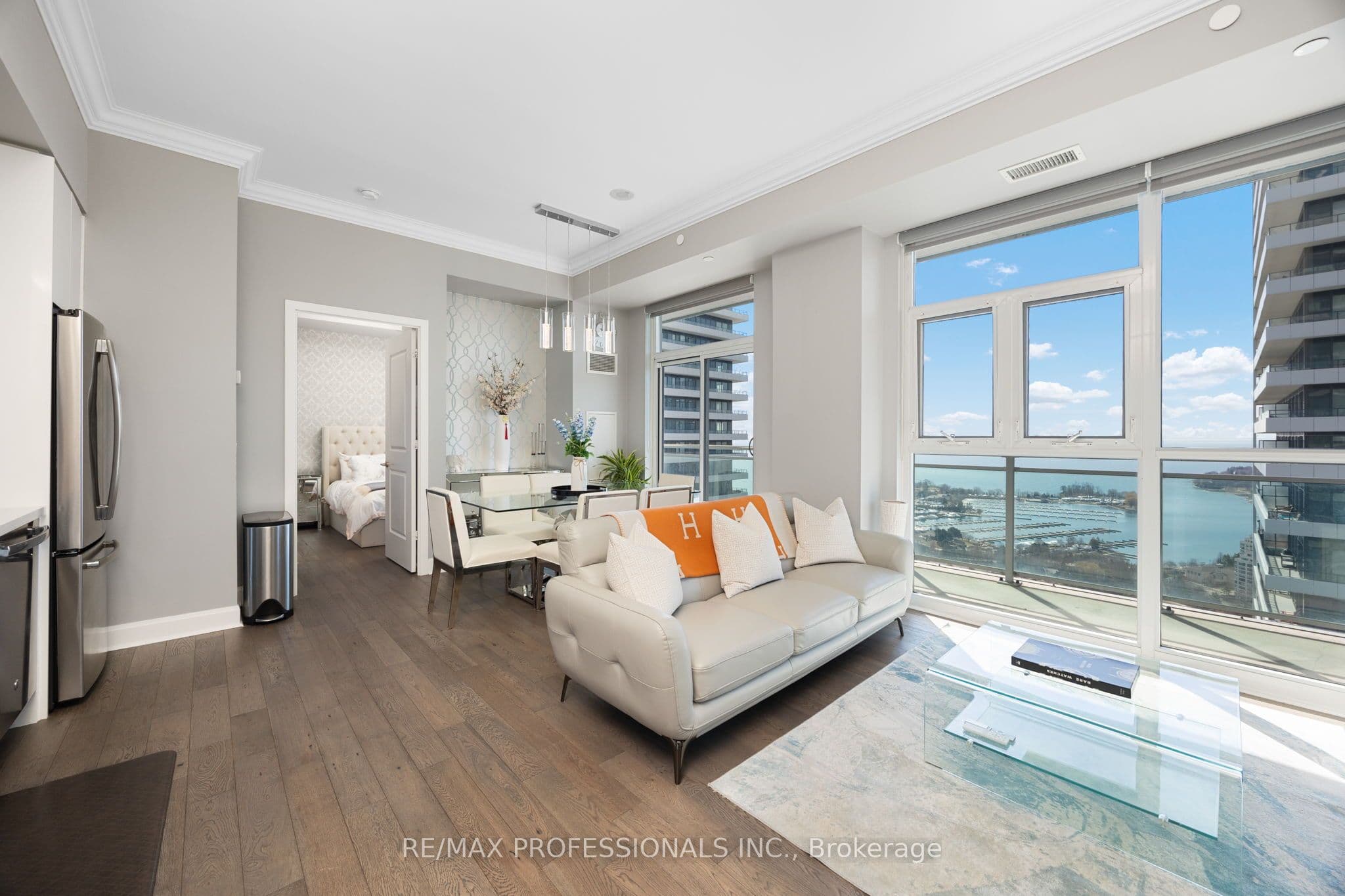Unit LPH3501 33 Shore Breeze Drive photo 1