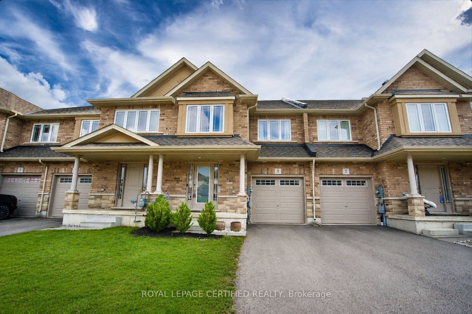 5 Bethune Avenue photo 1