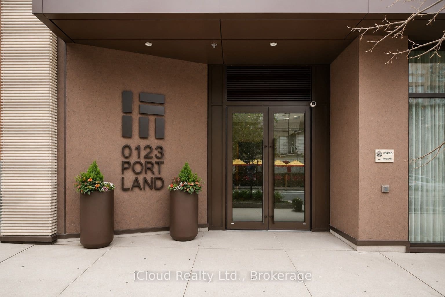 Unit 303 123 Portland Street photo 1
