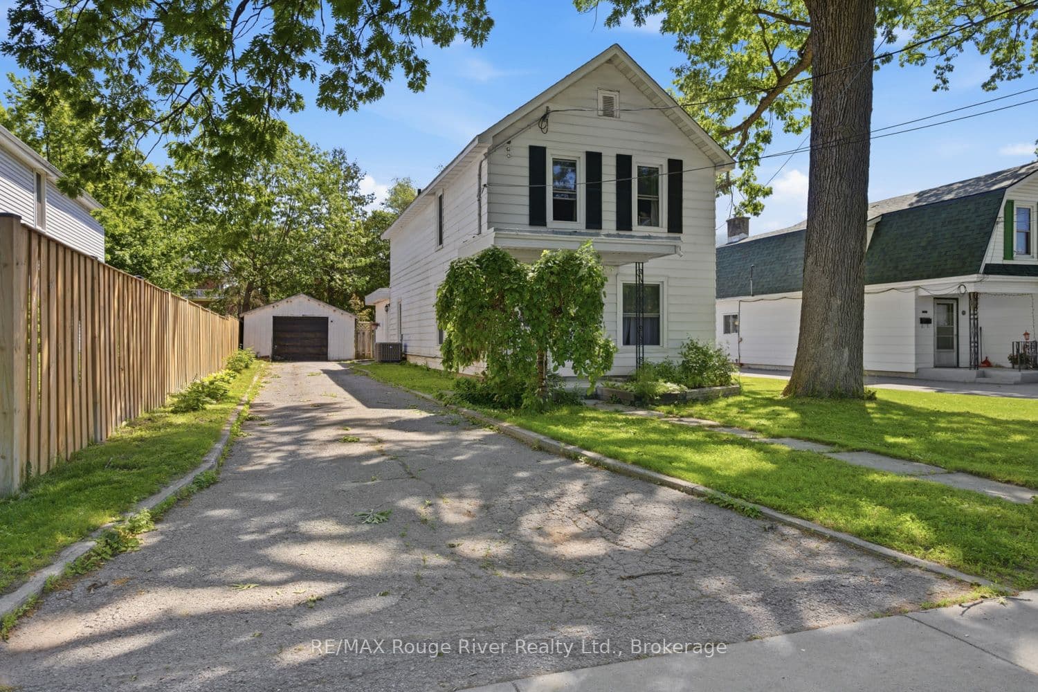 111 Lingham Street photo 1