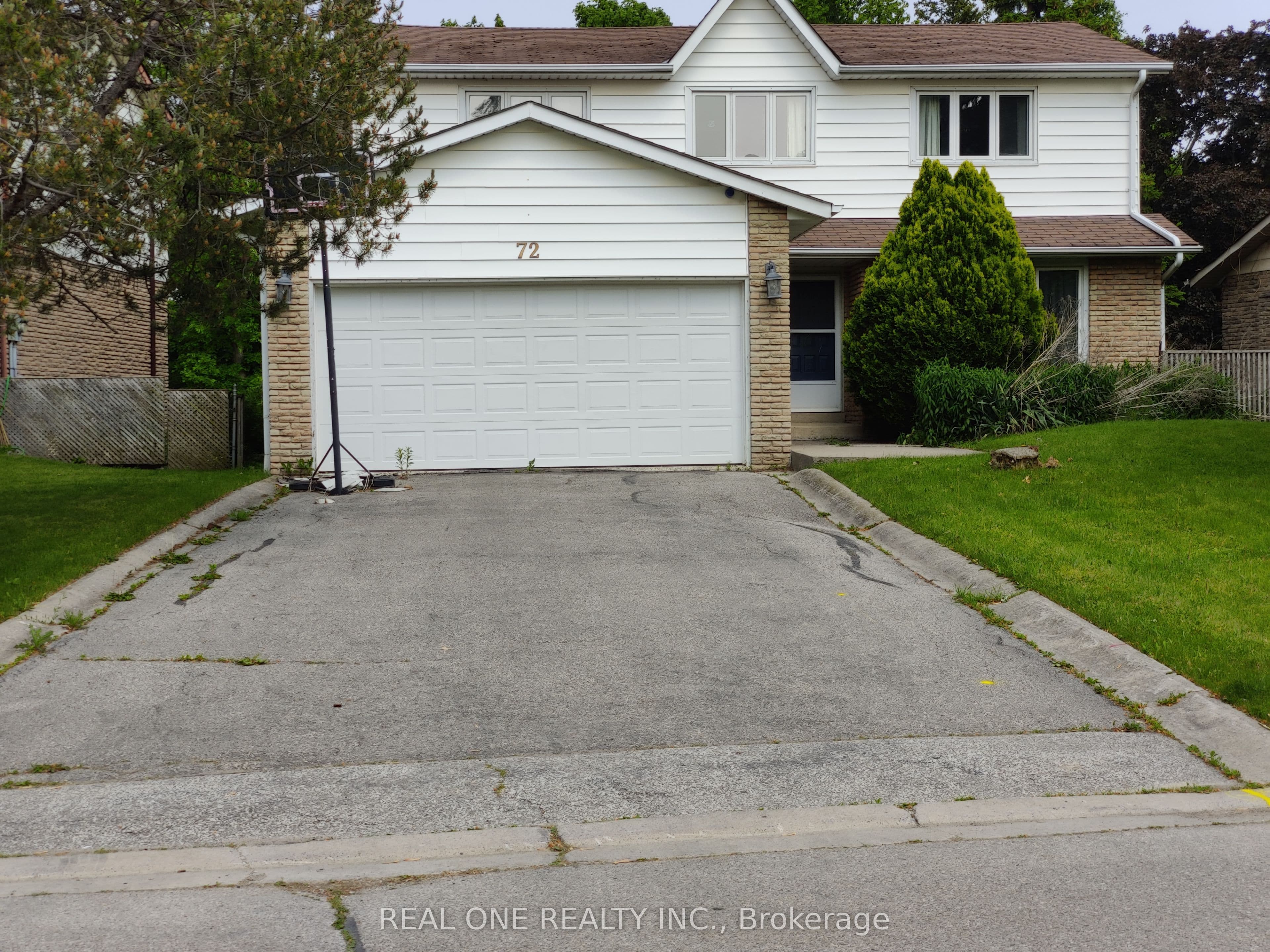 72 Liebeck Crescent photo 1