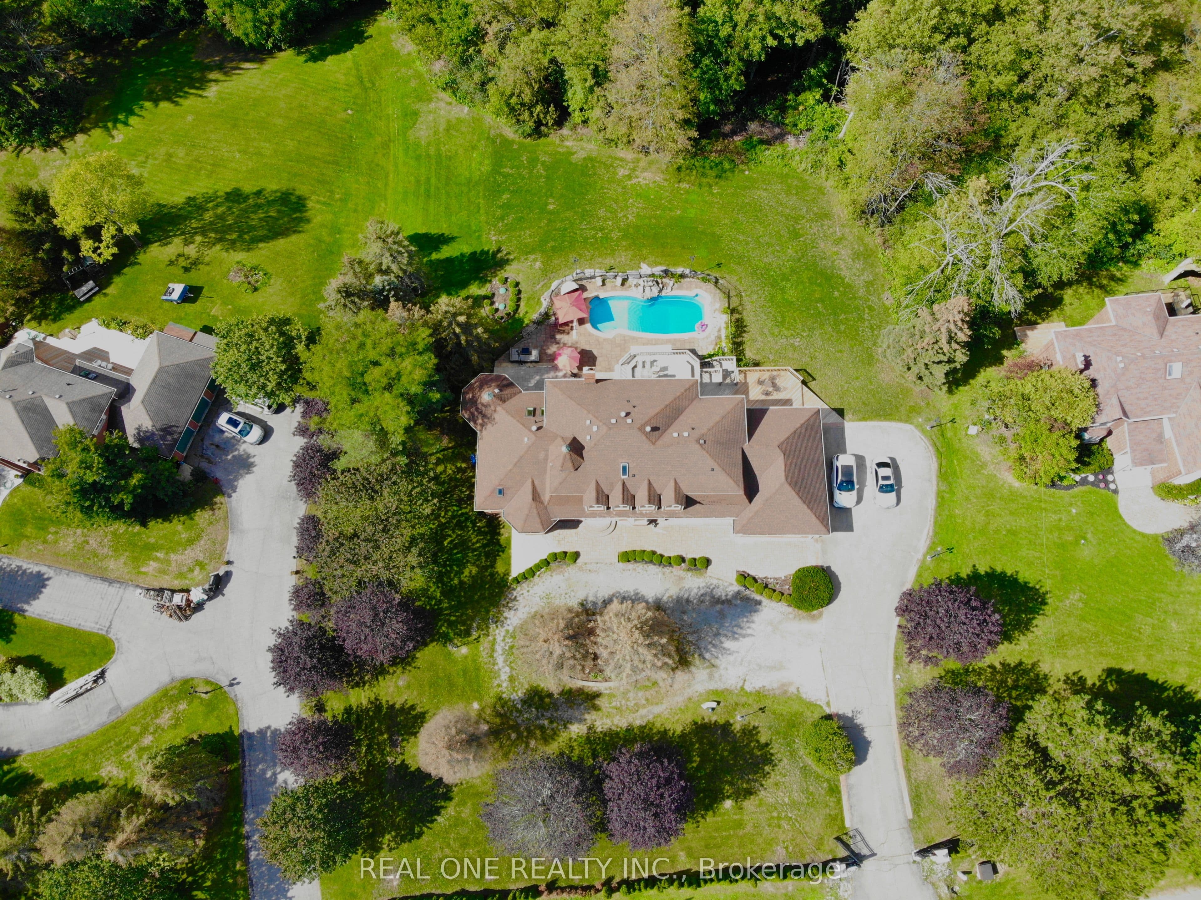 12 Jarvis Avenue photo 1