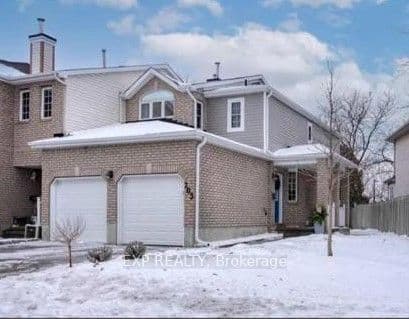203 Thornbury Crescent photo 1