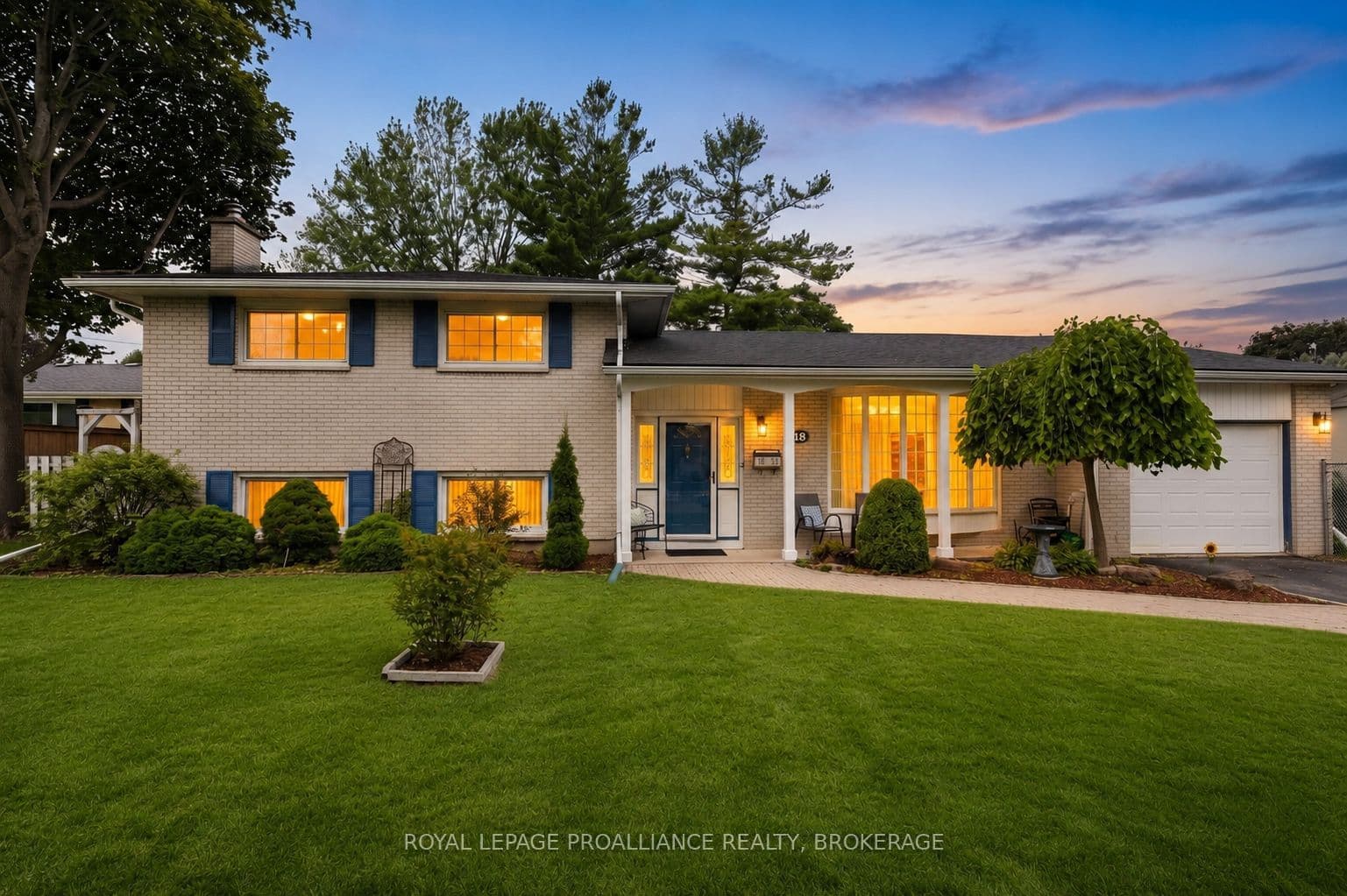 18 Casterton Avenue photo 1