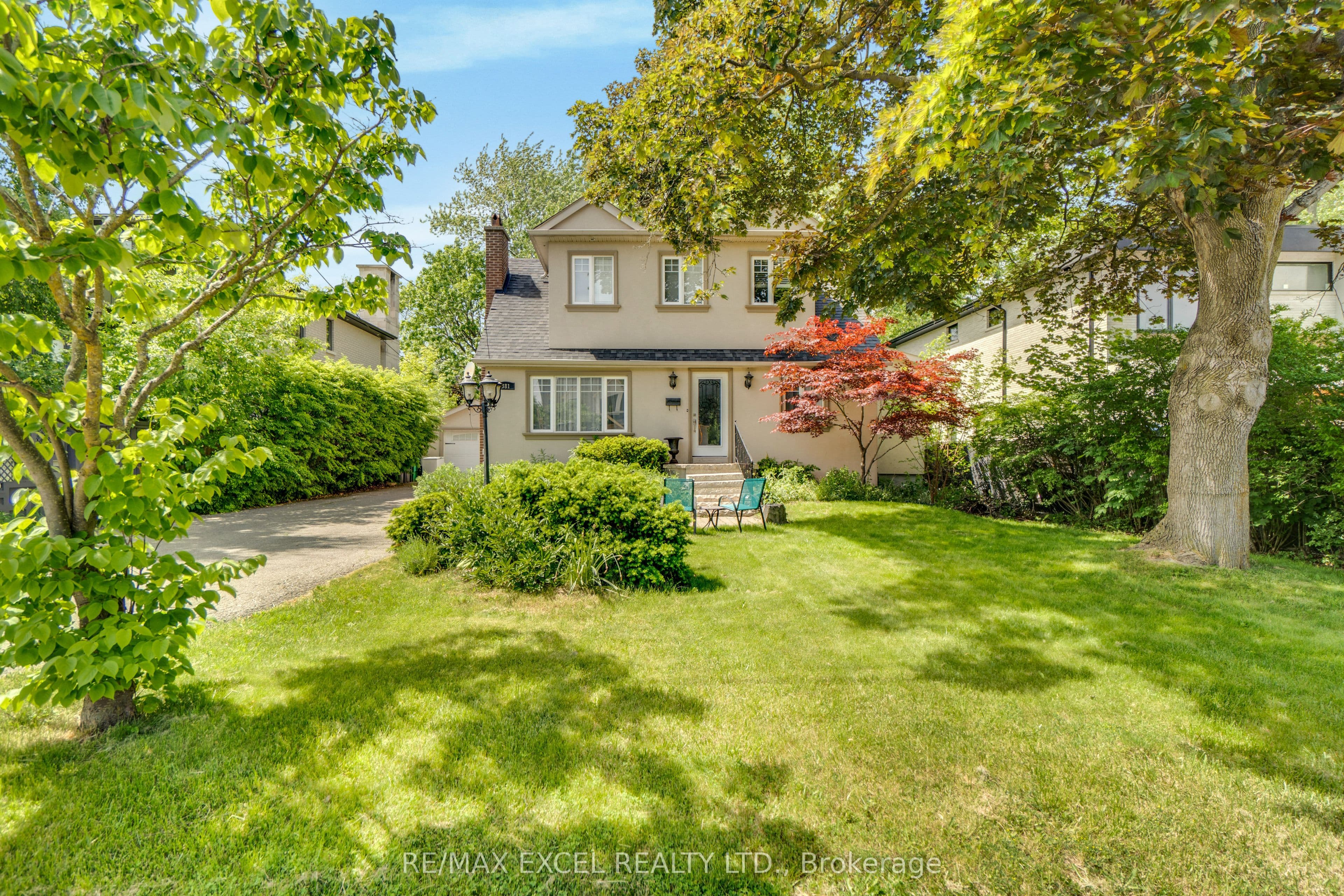 381 Niar Avenue photo 1