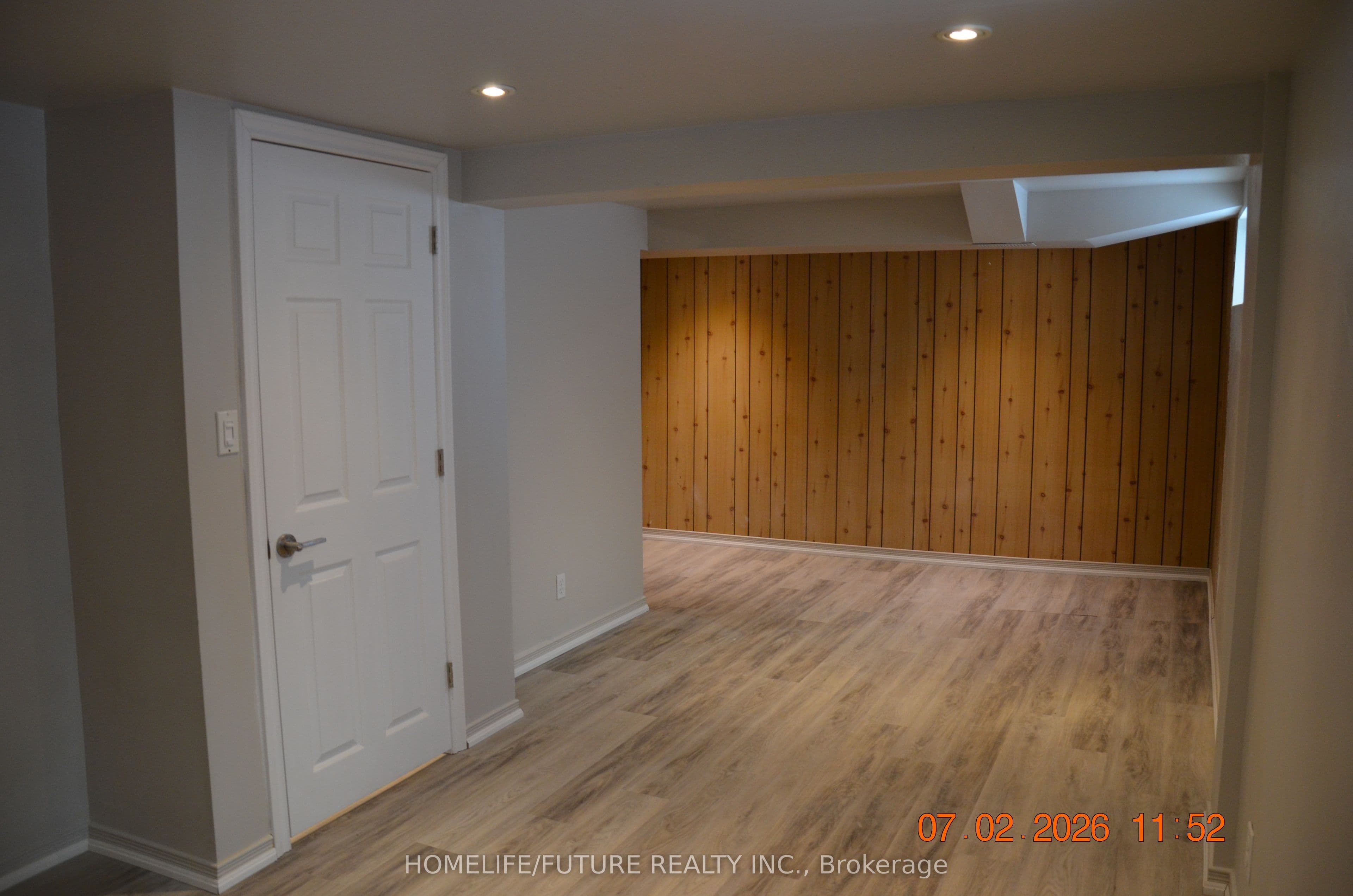 11 Coppermill Drive photo 1