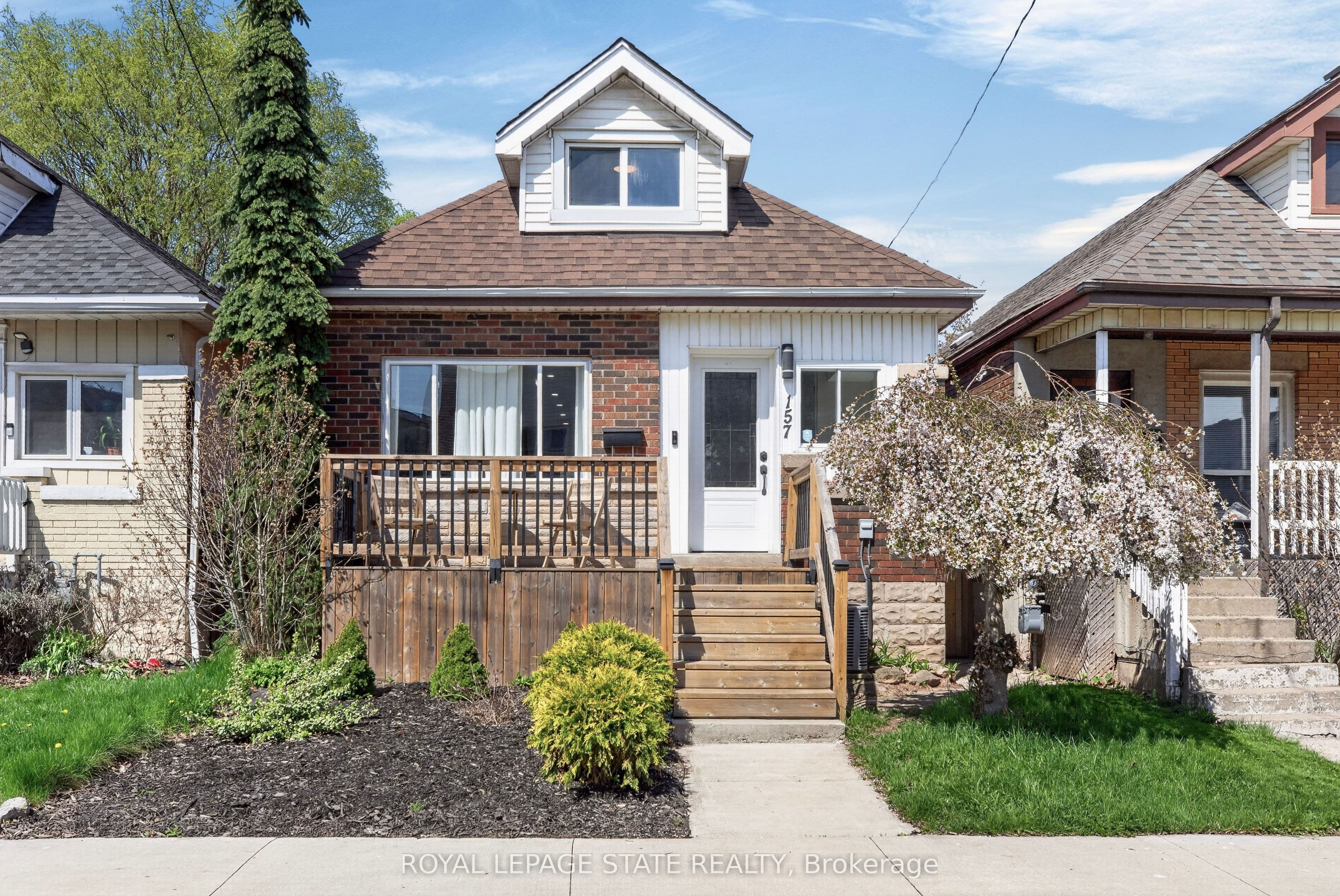 157 Cameron Avenue photo 1