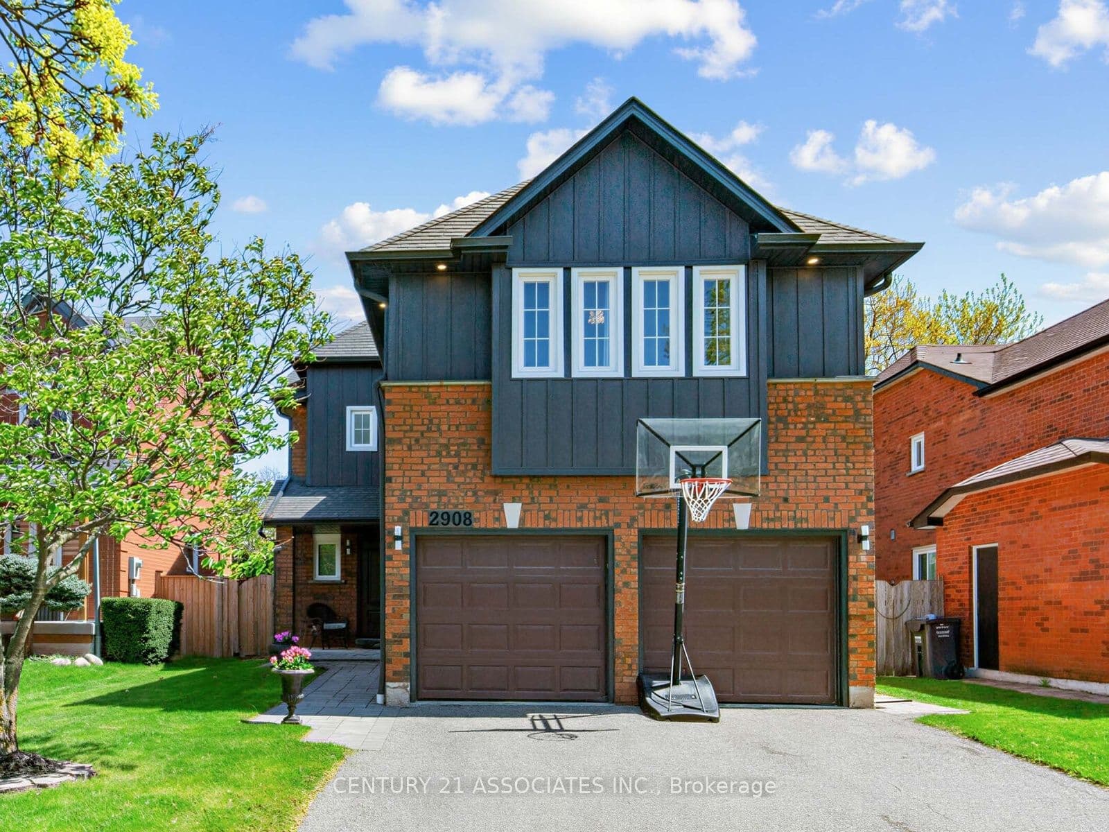 2908 Tradewind Drive photo 1