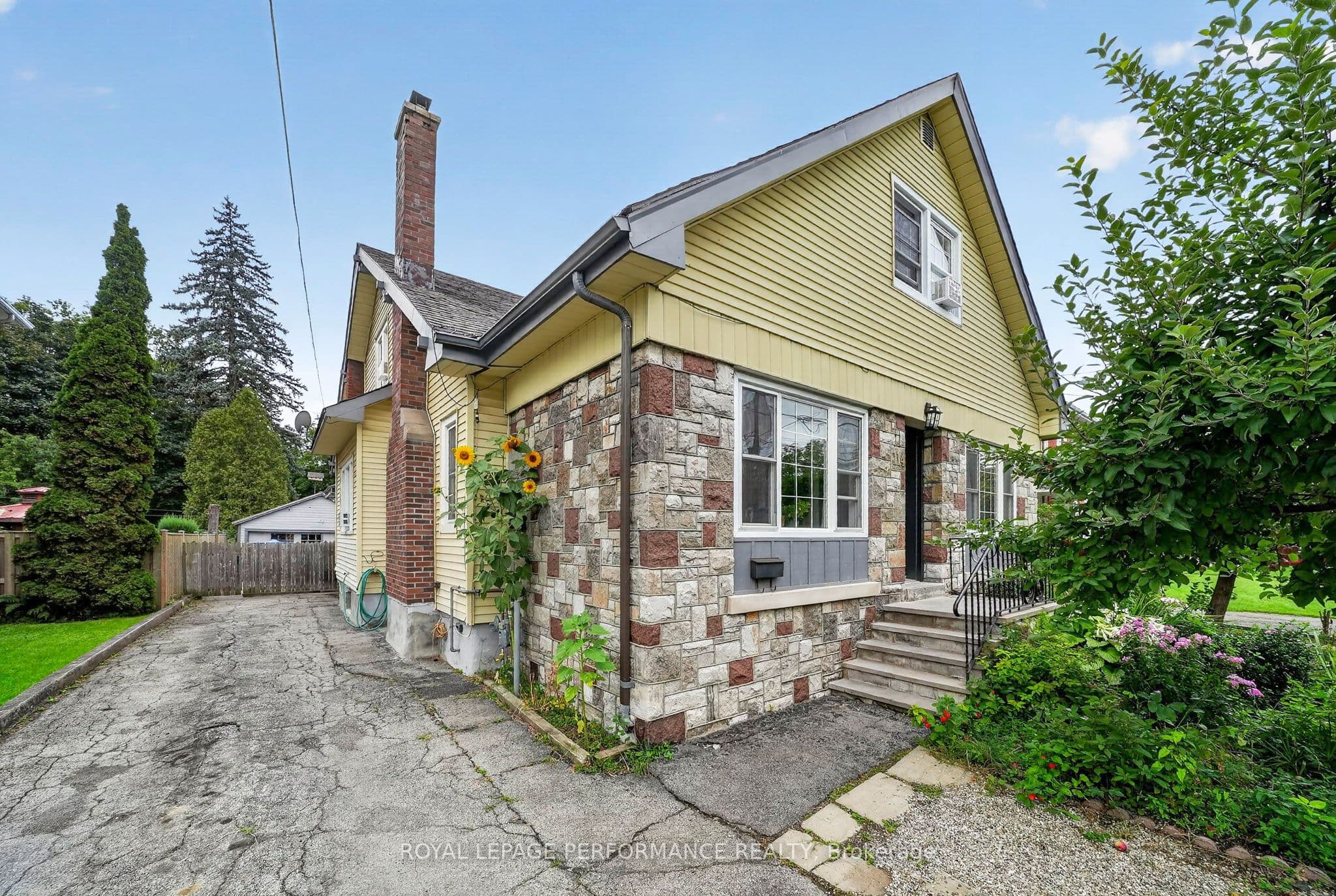 114 Gloucester Street photo 1