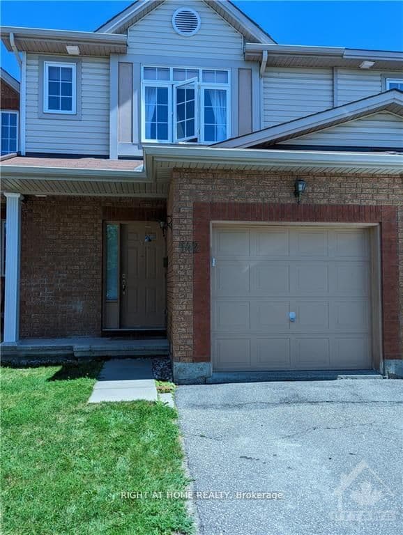 142 Lilibet Cres Crescent photo 1