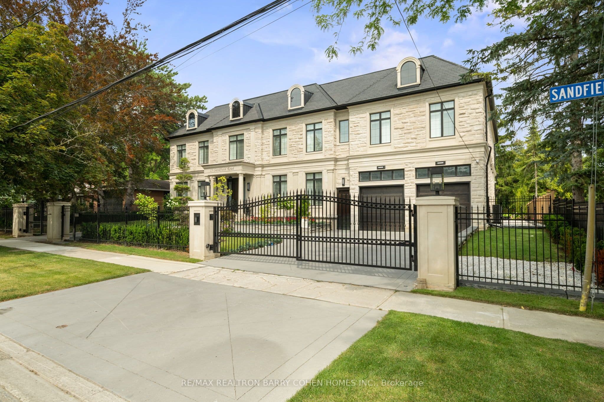 23 Sandfield Road photo 1