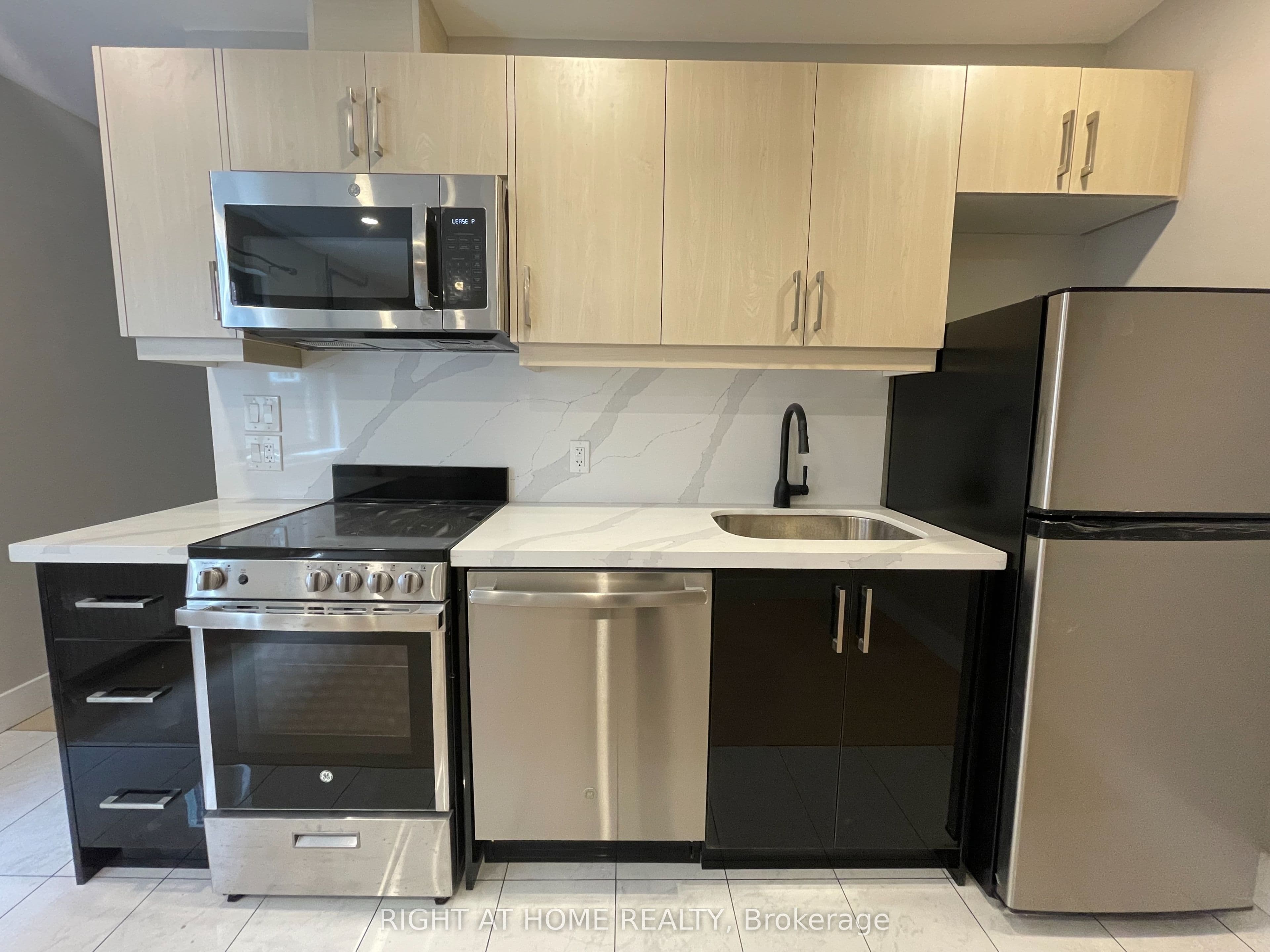 Unit 1 416 Christie Street photo 1