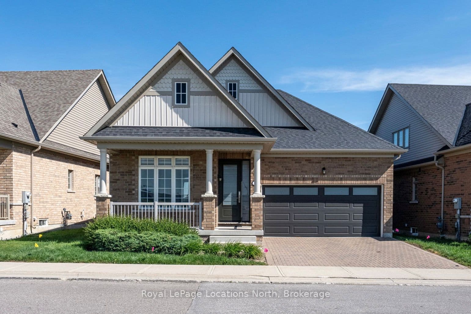 31 Tea Rose Road photo 1