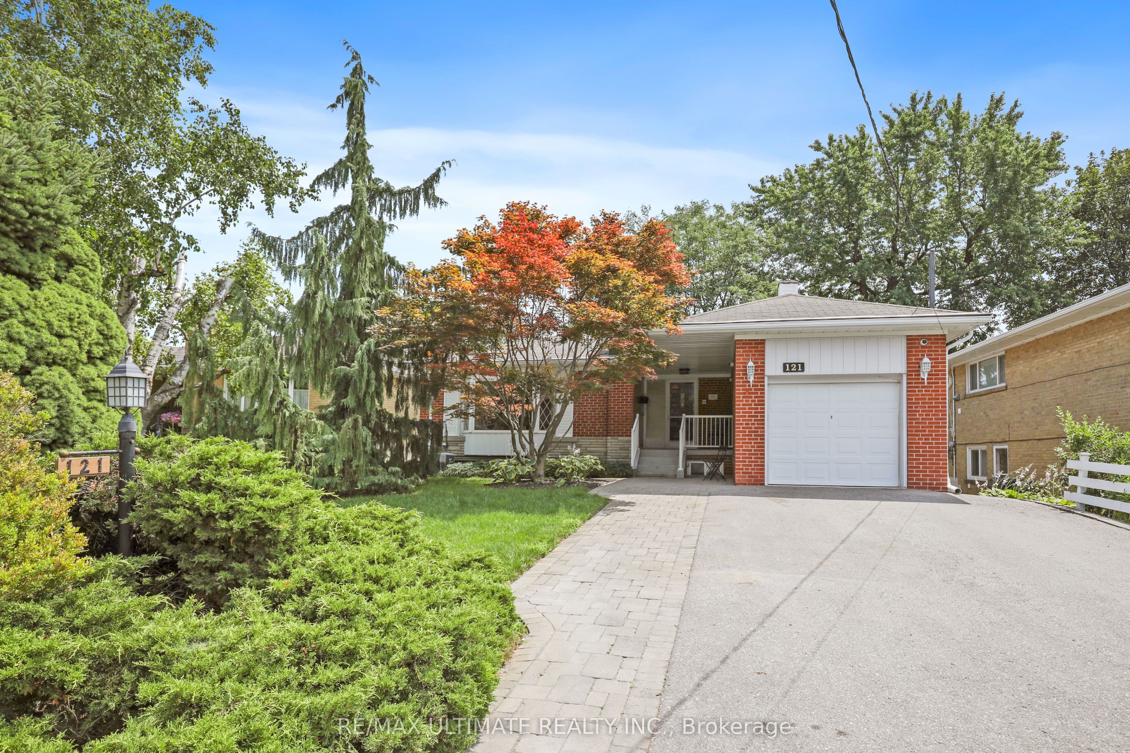 121 Elvaston Drive photo 1