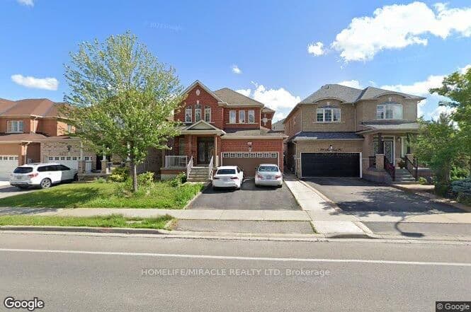 316 Mountainash Road photo 1