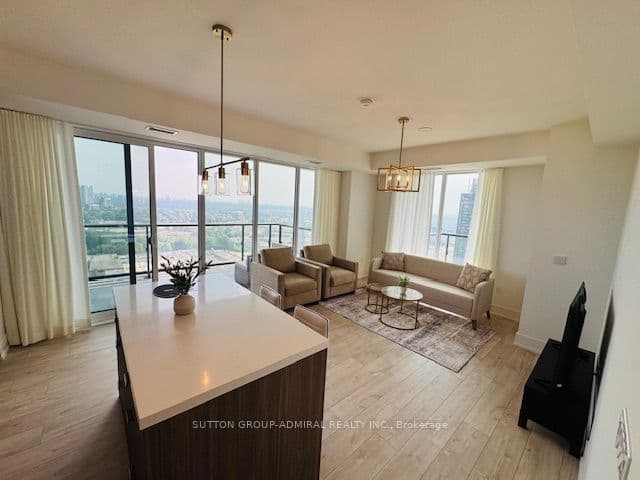 Unit 2904 10 Inn On The Park Drive photo 1