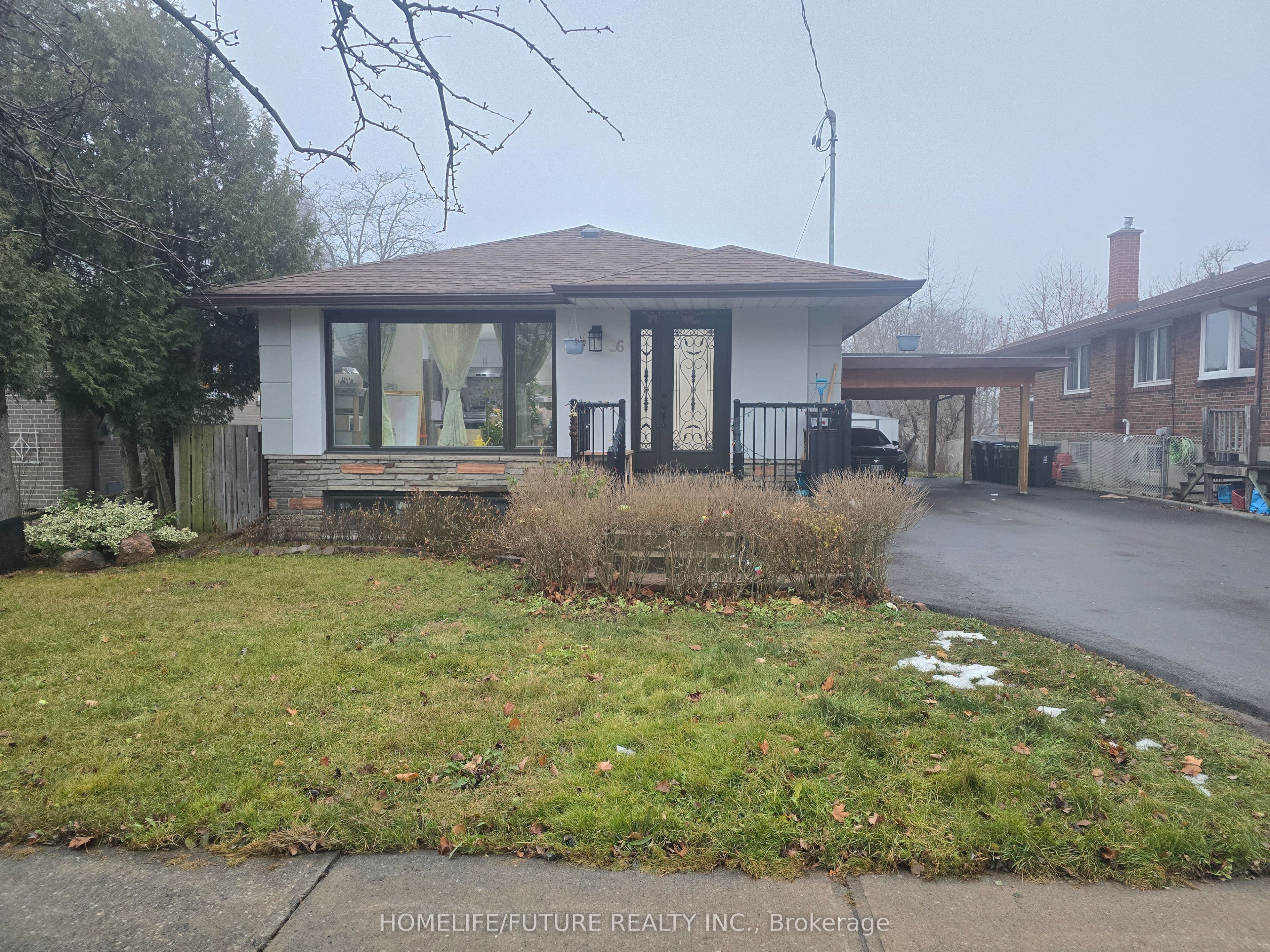 Unit Main 36 Baybrook Crescent photo 1