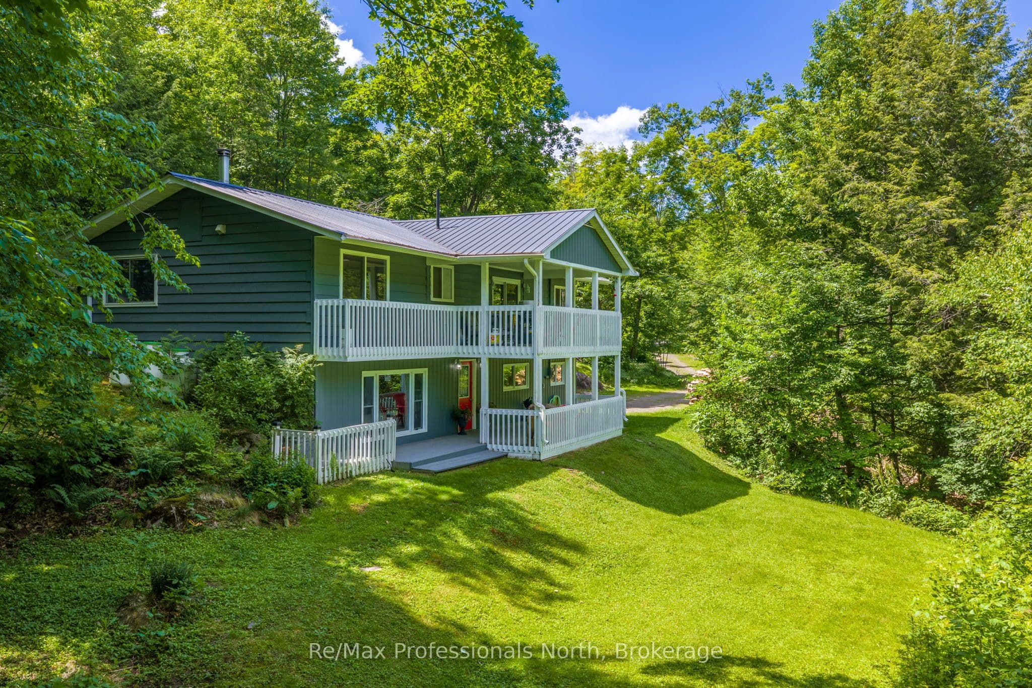 1032 Bradley Road photo 1