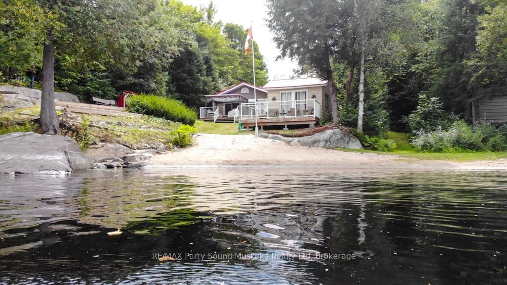 301 Farleys Road photo 1